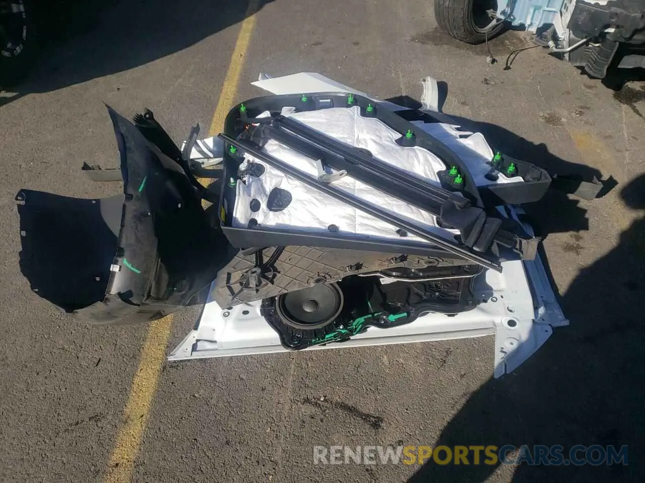12 Photograph of a damaged car 7SAYGAEE4NF521288 TESLA MODEL Y 2022