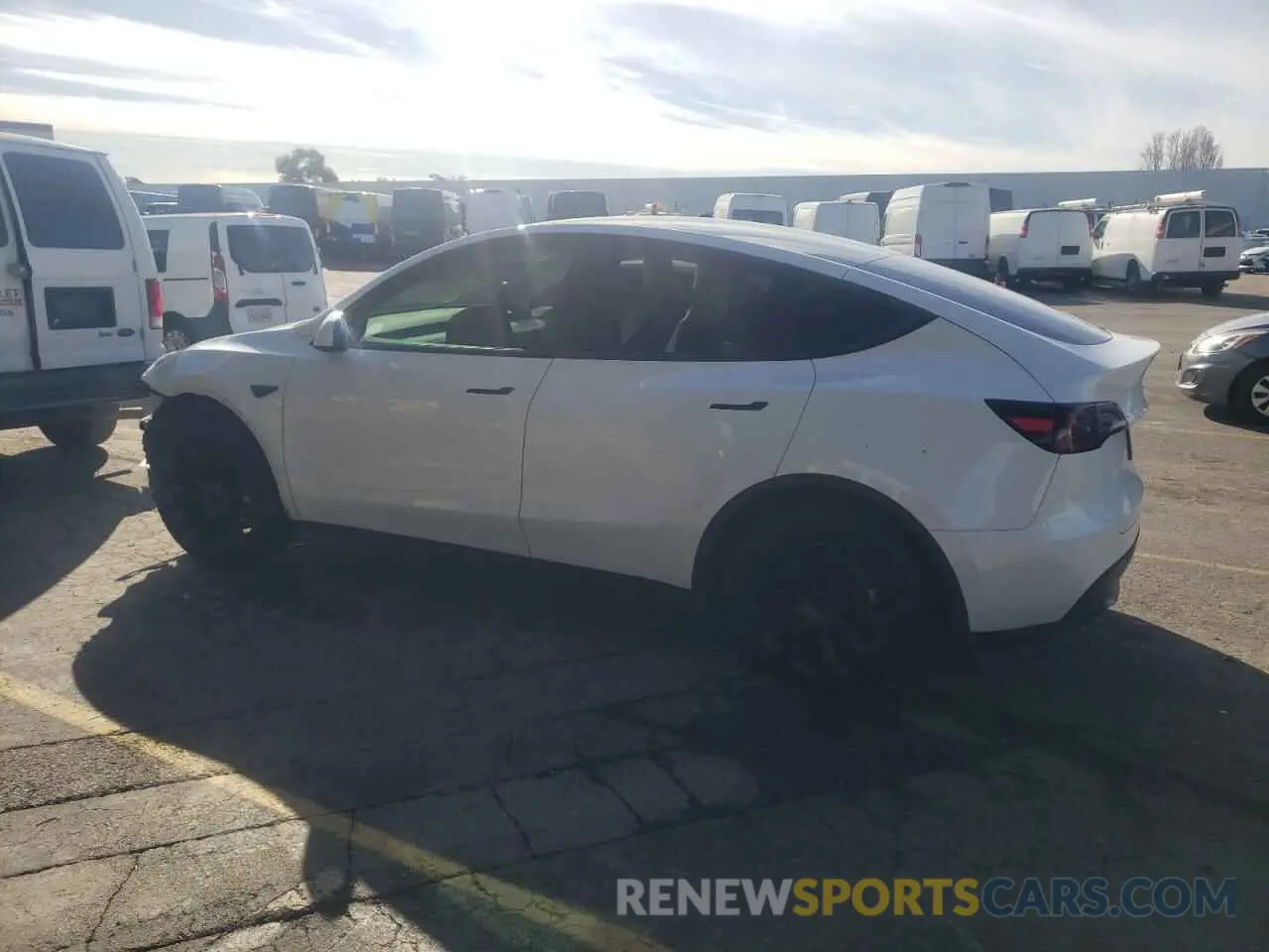 2 Photograph of a damaged car 7SAYGAEE4NF521288 TESLA MODEL Y 2022