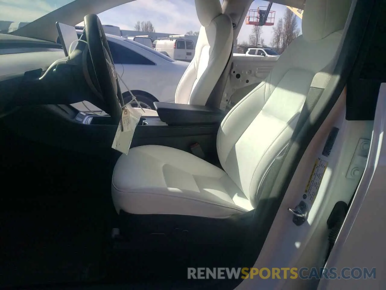 7 Photograph of a damaged car 7SAYGAEE4NF521288 TESLA MODEL Y 2022
