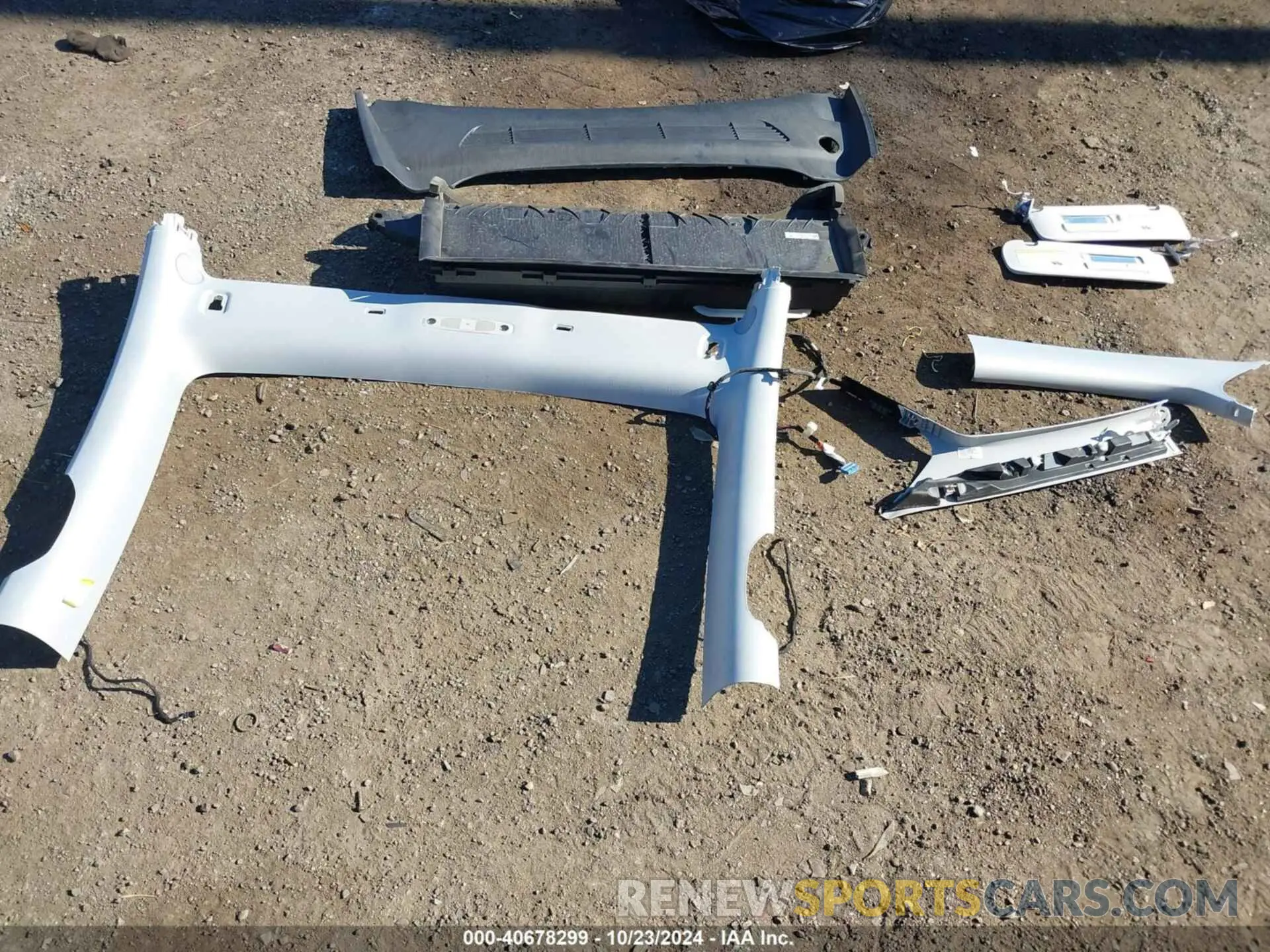 12 Photograph of a damaged car 7SAYGAEE4NF534591 TESLA MODEL Y 2022