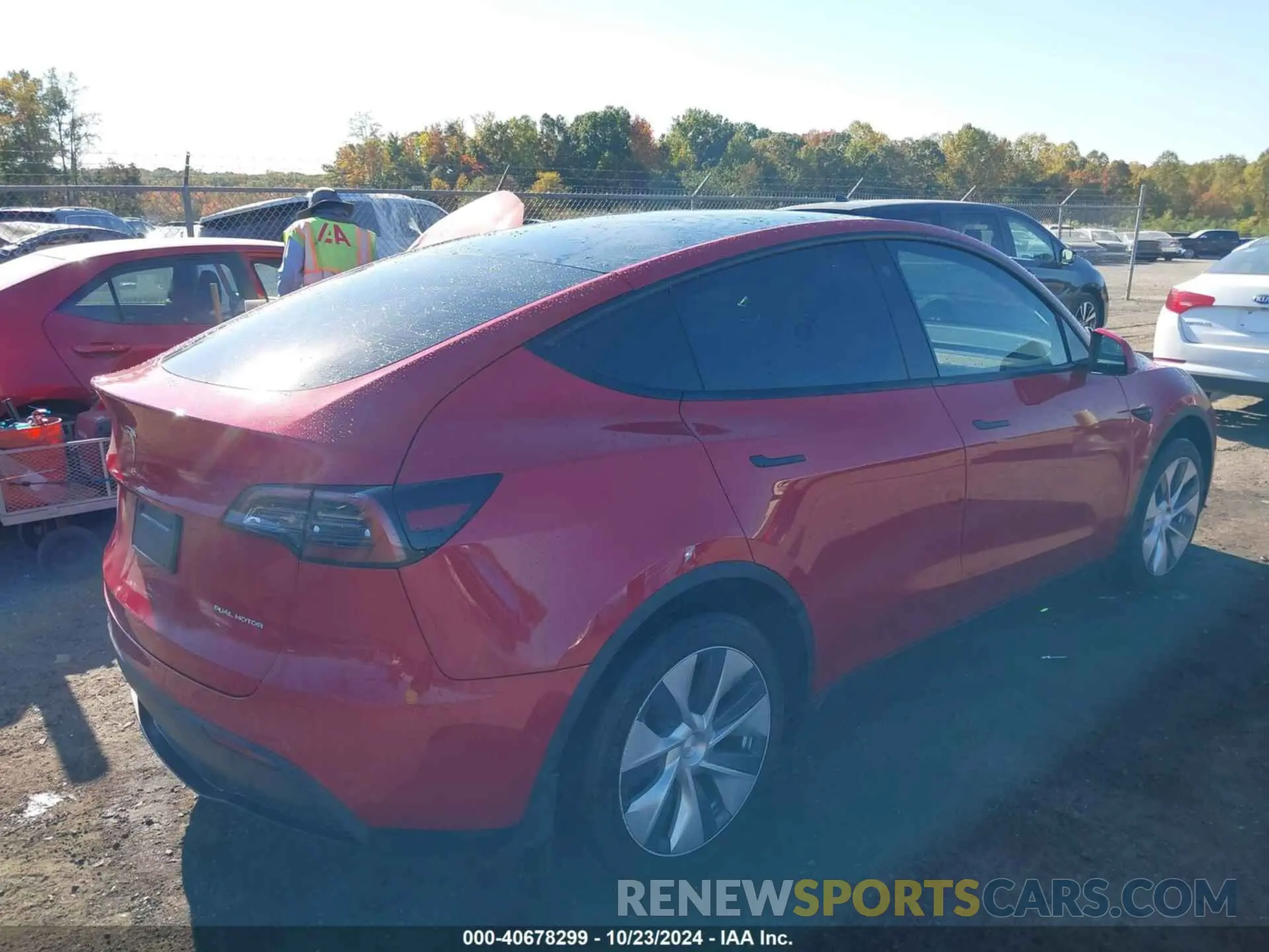 4 Photograph of a damaged car 7SAYGAEE4NF534591 TESLA MODEL Y 2022