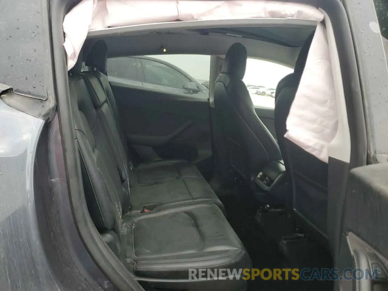 11 Photograph of a damaged car 7SAYGAEE4NF543503 TESLA MODEL Y 2022