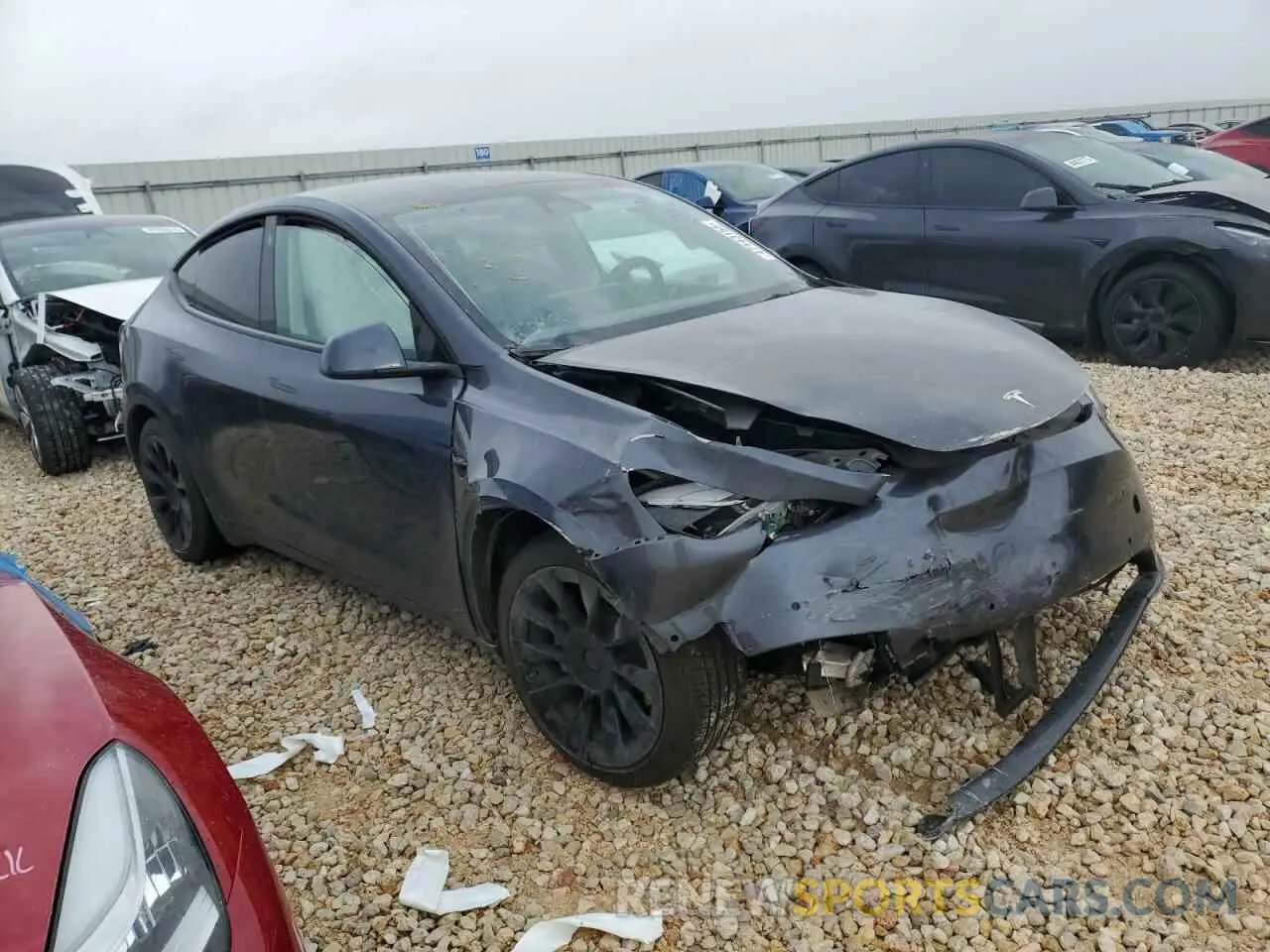 4 Photograph of a damaged car 7SAYGAEE4NF543503 TESLA MODEL Y 2022