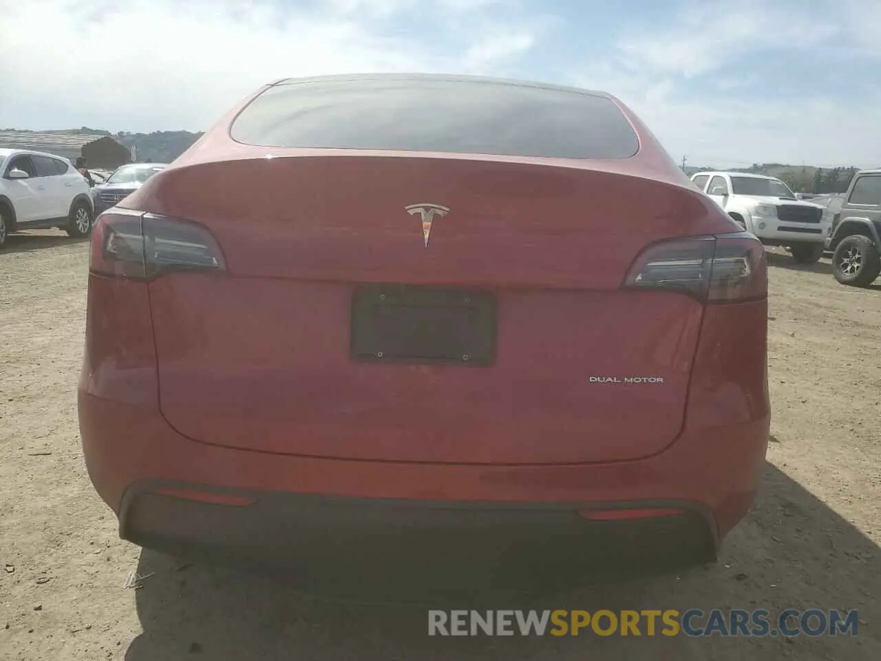 6 Photograph of a damaged car 7SAYGAEE4NF561676 TESLA MODEL Y 2022