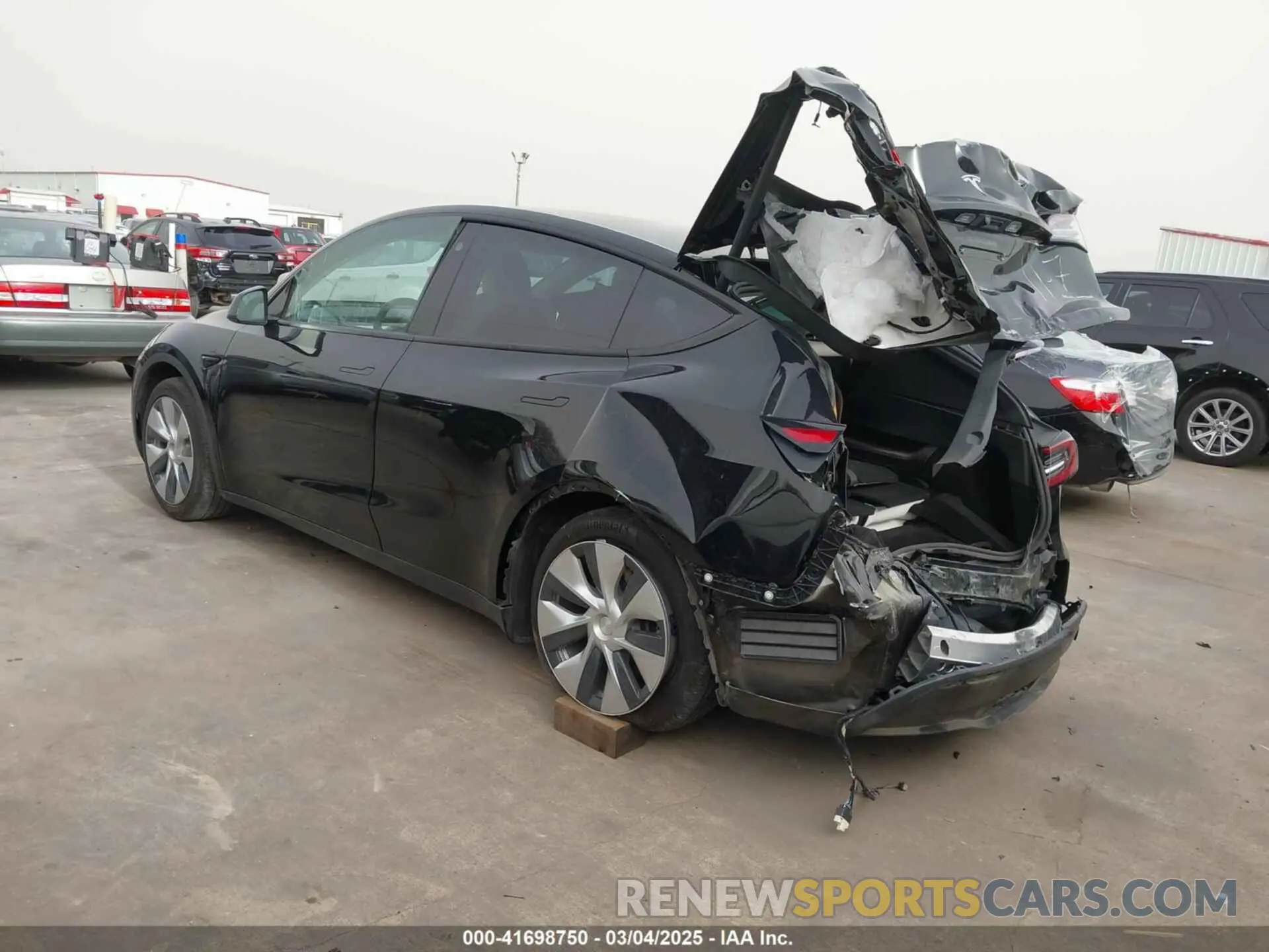 3 Photograph of a damaged car 7SAYGAEE5NF428327 TESLA MODEL Y 2022