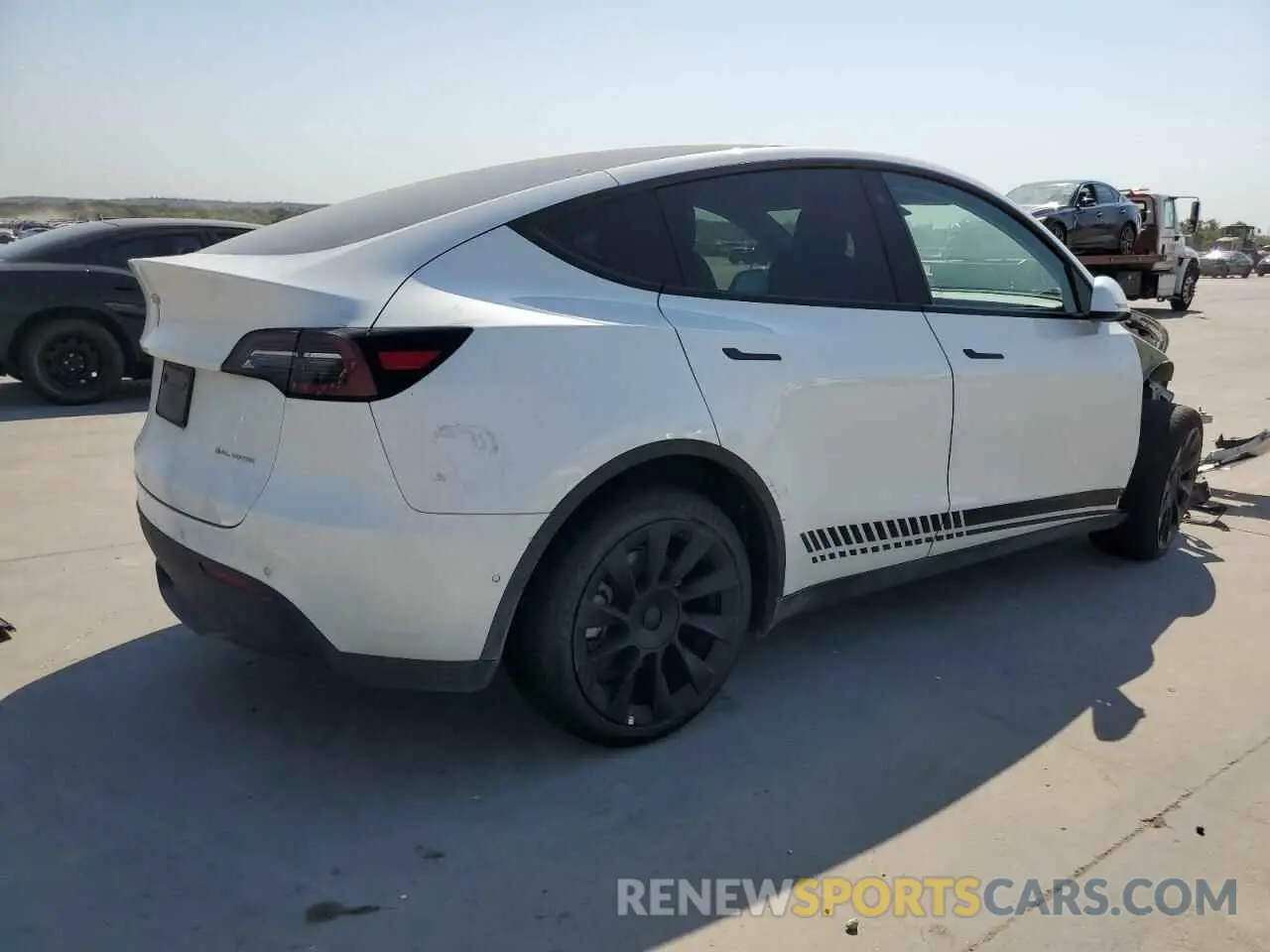 3 Photograph of a damaged car 7SAYGAEE5NF535586 TESLA MODEL Y 2022