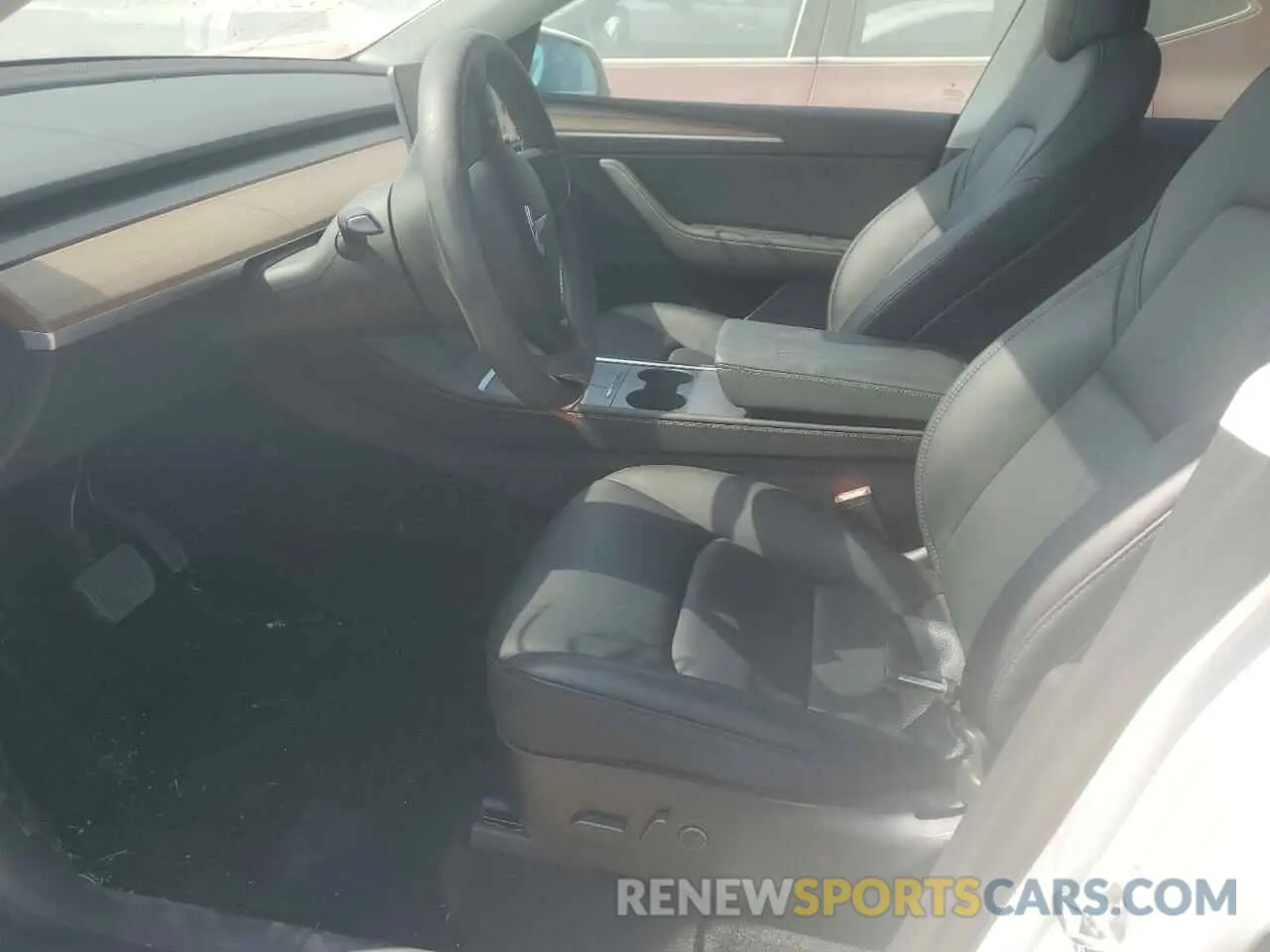 7 Photograph of a damaged car 7SAYGAEE5NF535586 TESLA MODEL Y 2022
