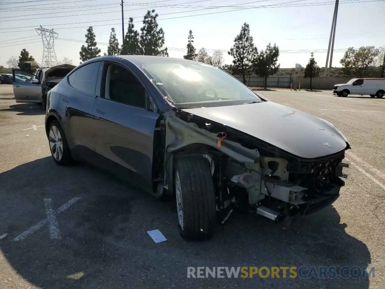 4 Photograph of a damaged car 7SAYGAEE5NF553408 TESLA MODEL Y 2022