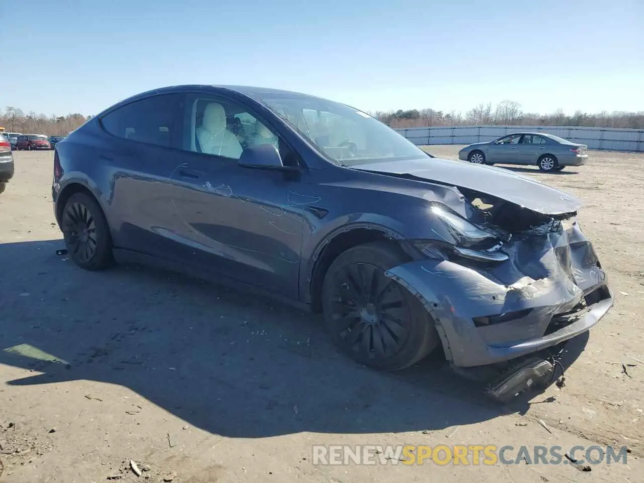 4 Photograph of a damaged car 7SAYGAEE5NF573044 TESLA MODEL Y 2022