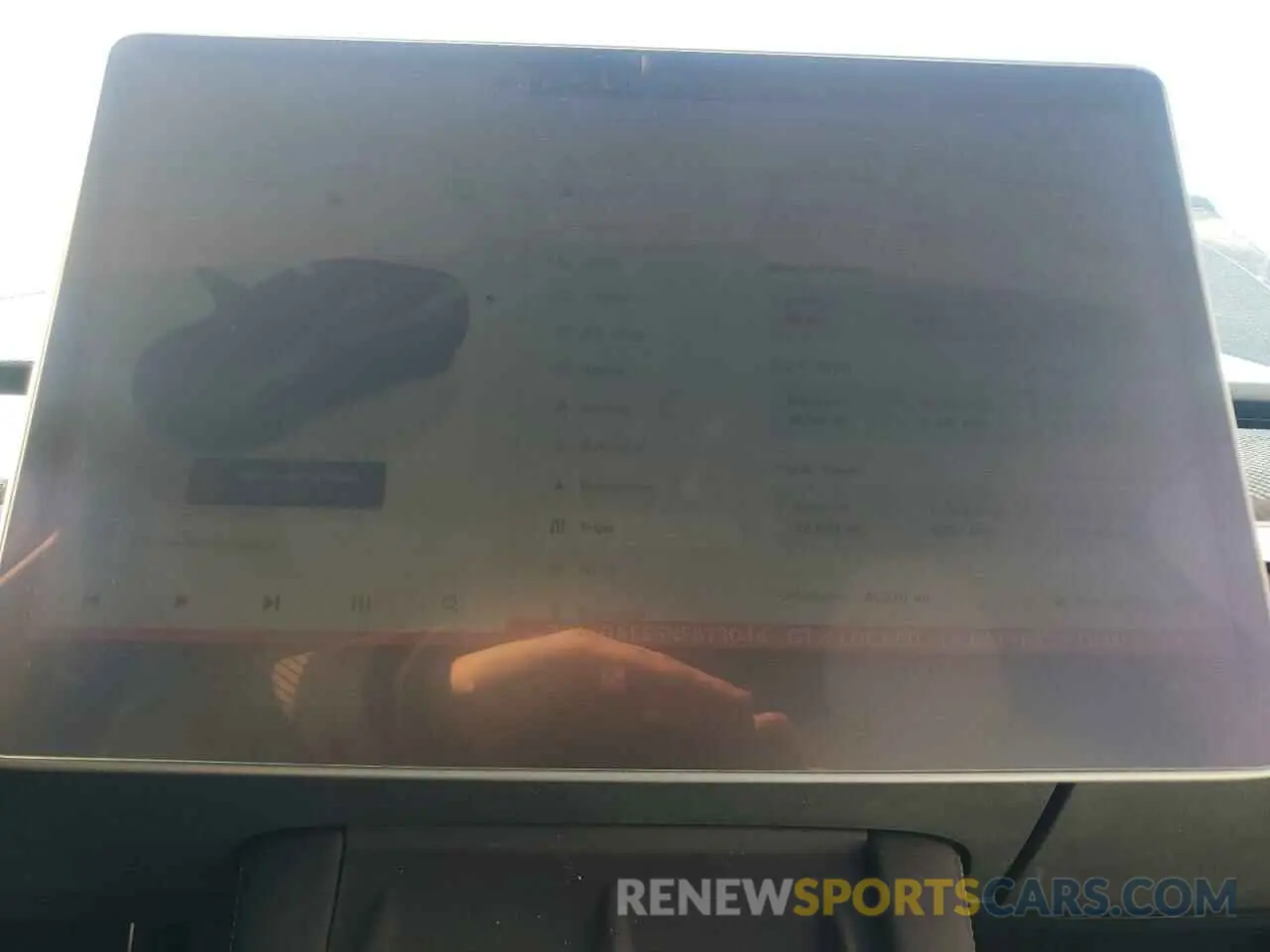 9 Photograph of a damaged car 7SAYGAEE5NF573044 TESLA MODEL Y 2022
