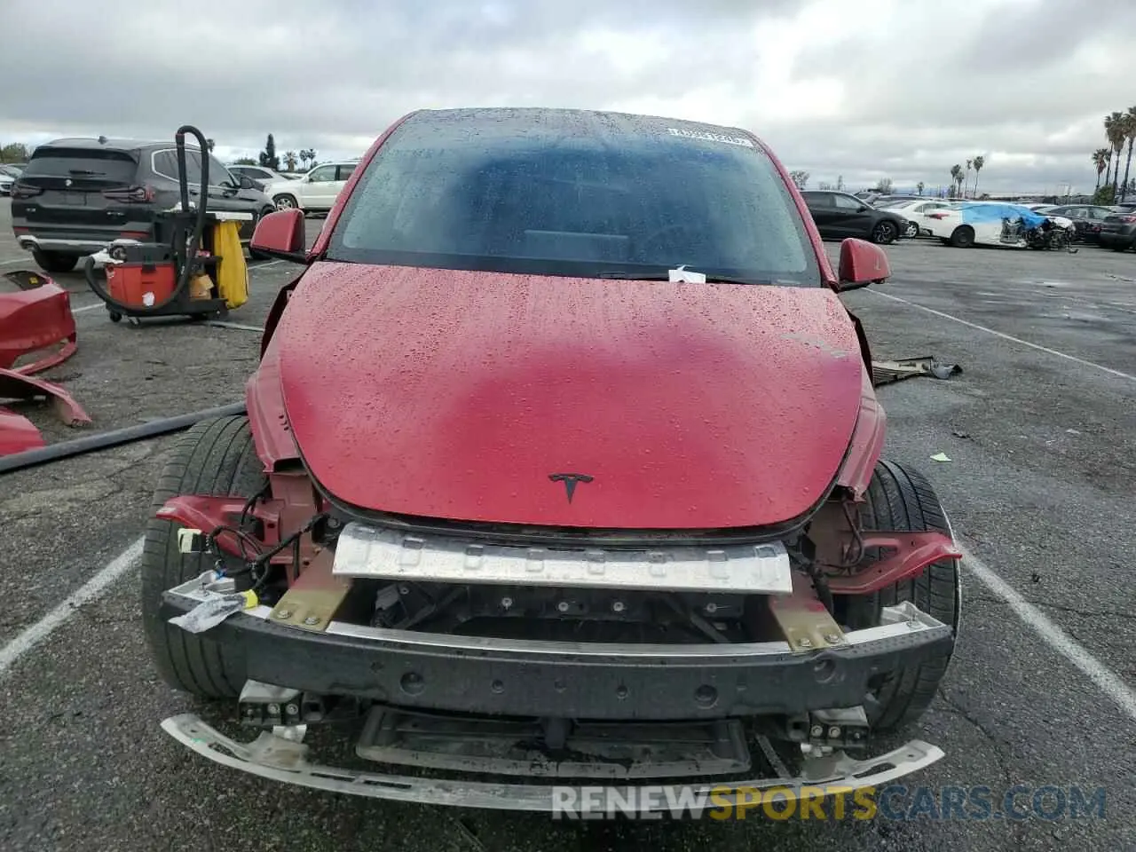 5 Photograph of a damaged car 7SAYGAEE6NF348163 TESLA MODEL Y 2022