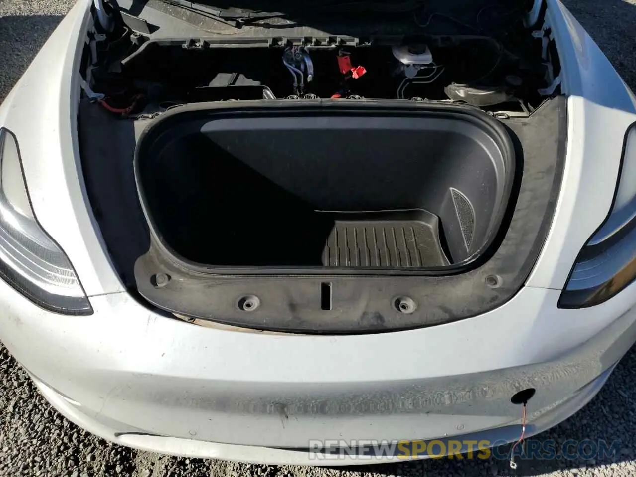 12 Photograph of a damaged car 7SAYGAEE6NF456296 TESLA MODEL Y 2022