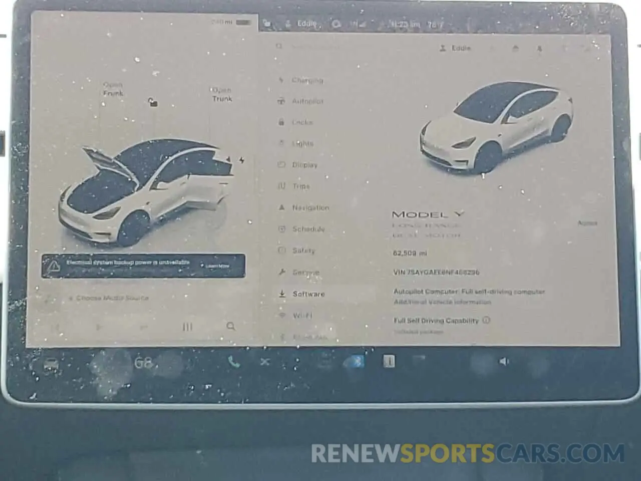 9 Photograph of a damaged car 7SAYGAEE6NF456296 TESLA MODEL Y 2022