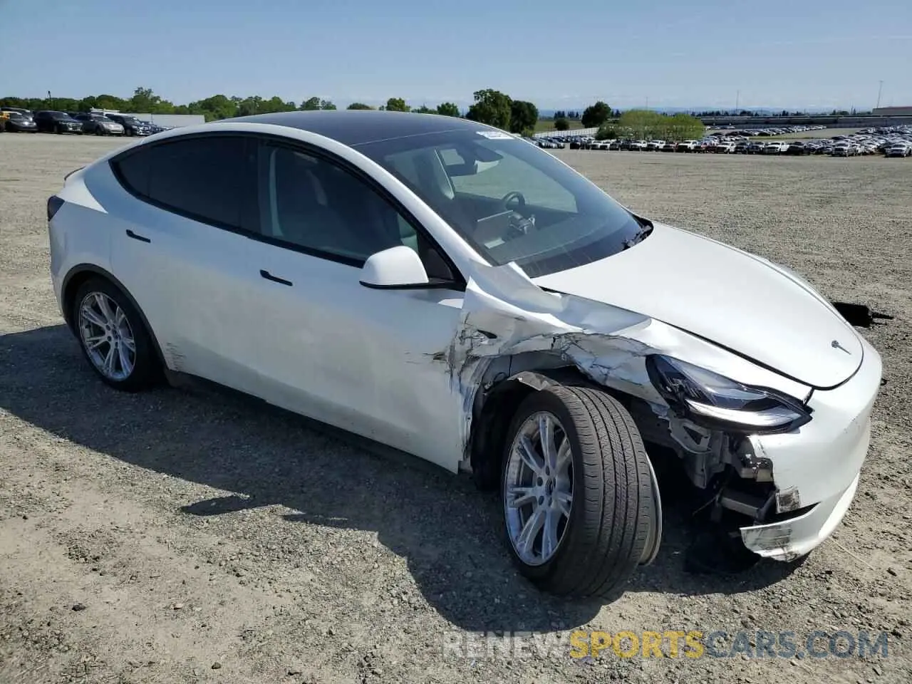 4 Photograph of a damaged car 7SAYGAEE6NF492070 TESLA MODEL Y 2022