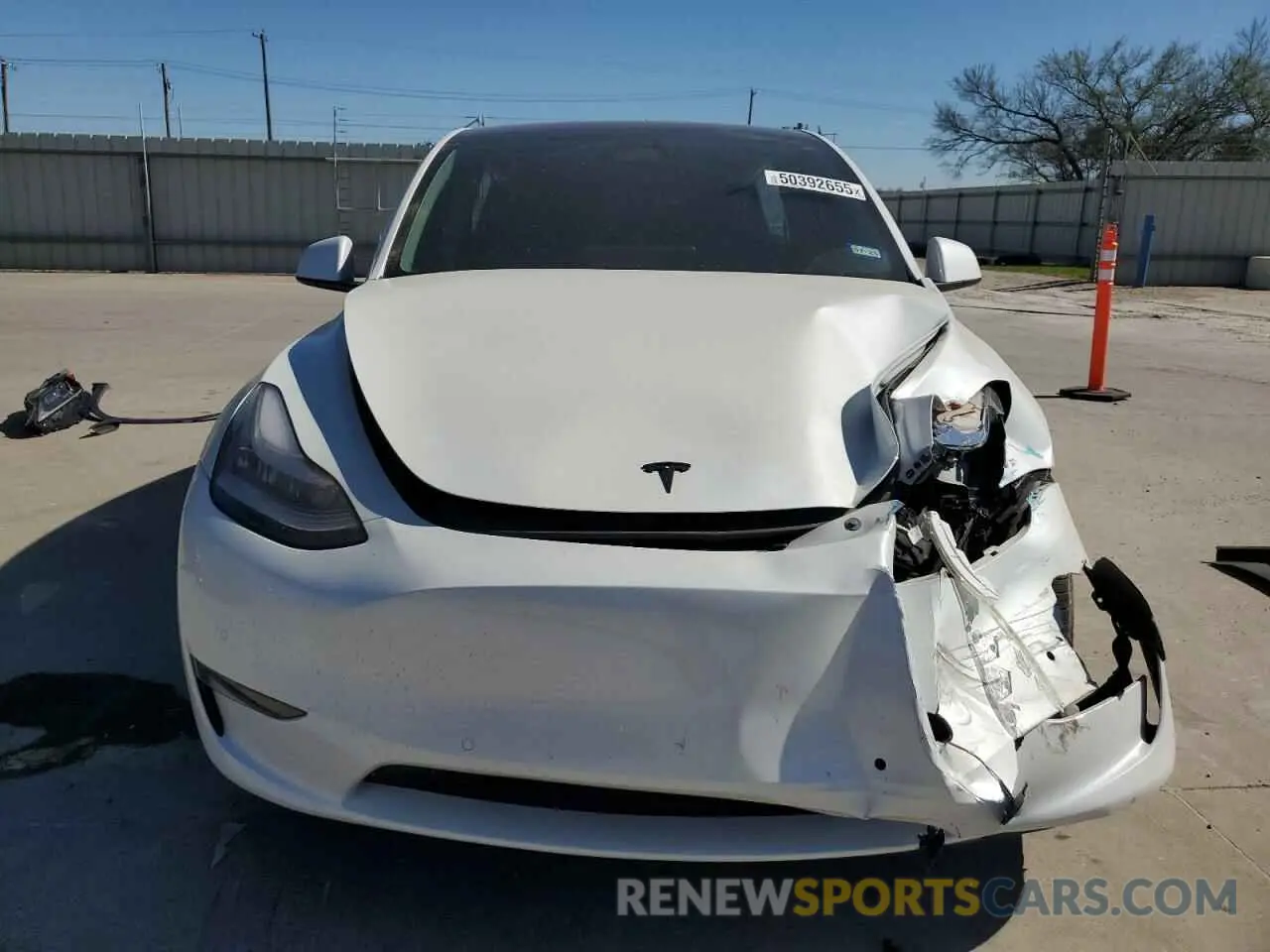 5 Photograph of a damaged car 7SAYGAEE6NF506405 TESLA MODEL Y 2022