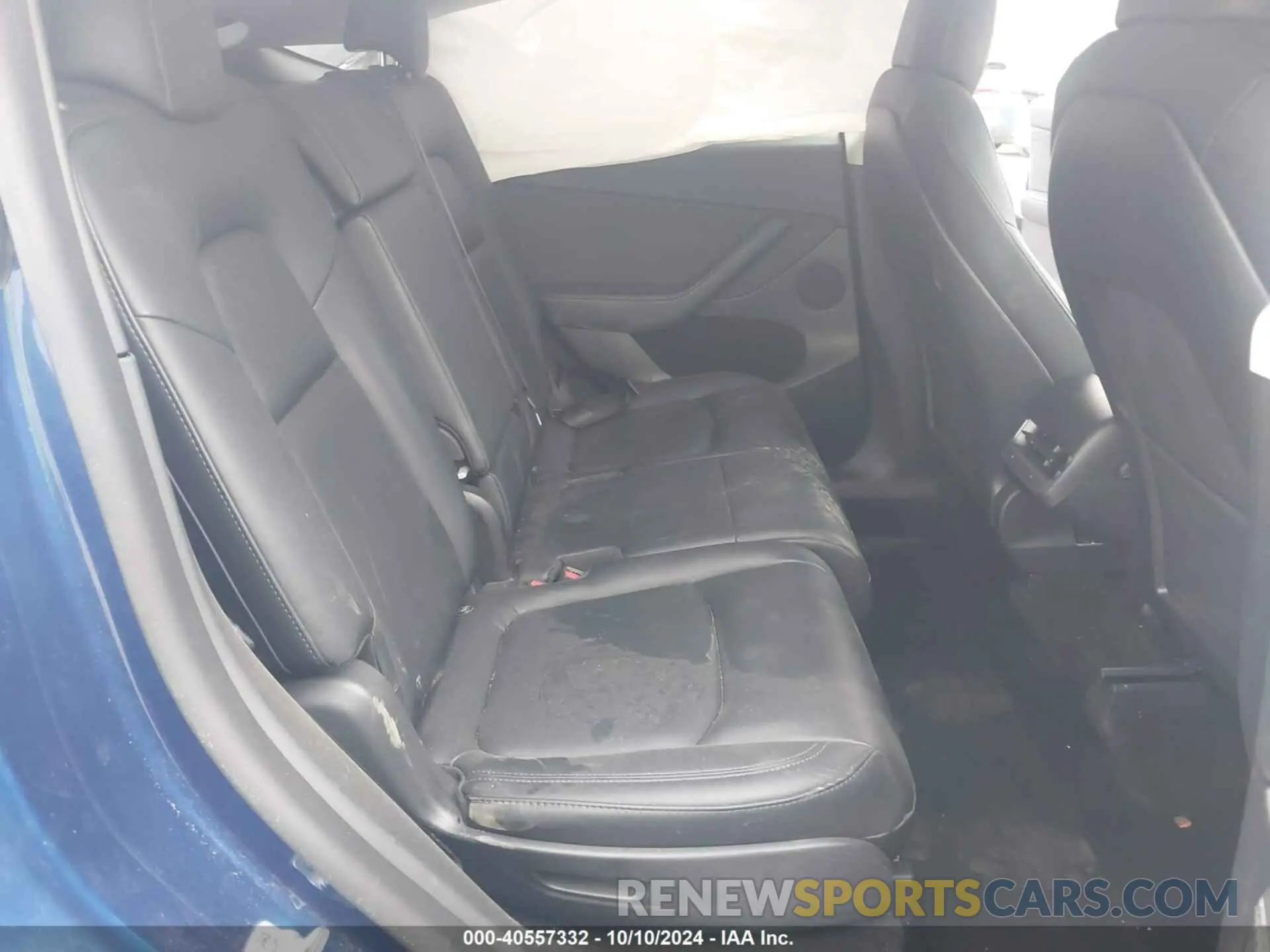 8 Photograph of a damaged car 7SAYGAEE6NF515816 TESLA MODEL Y 2022