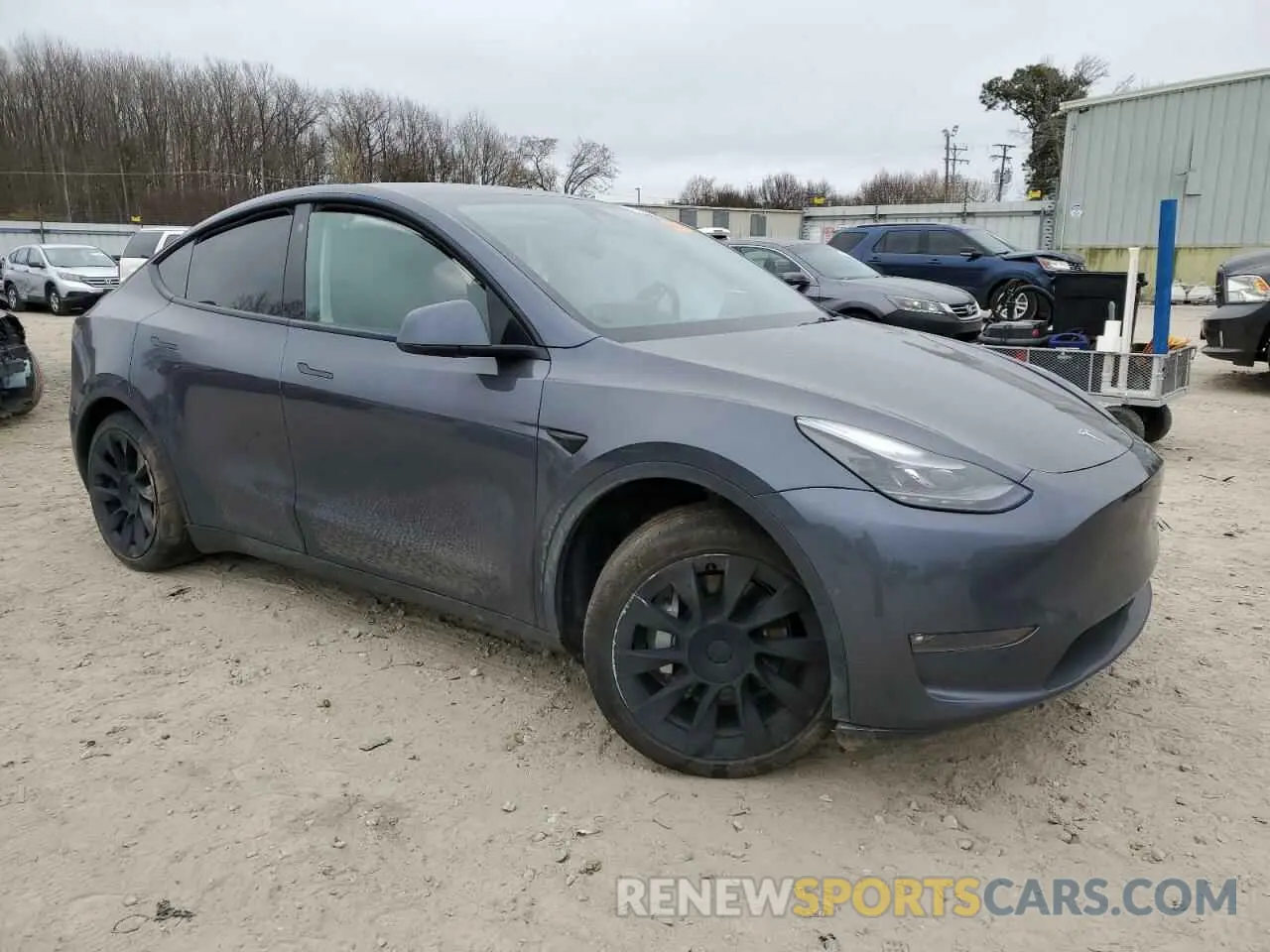 4 Photograph of a damaged car 7SAYGAEE6NF523835 TESLA MODEL Y 2022