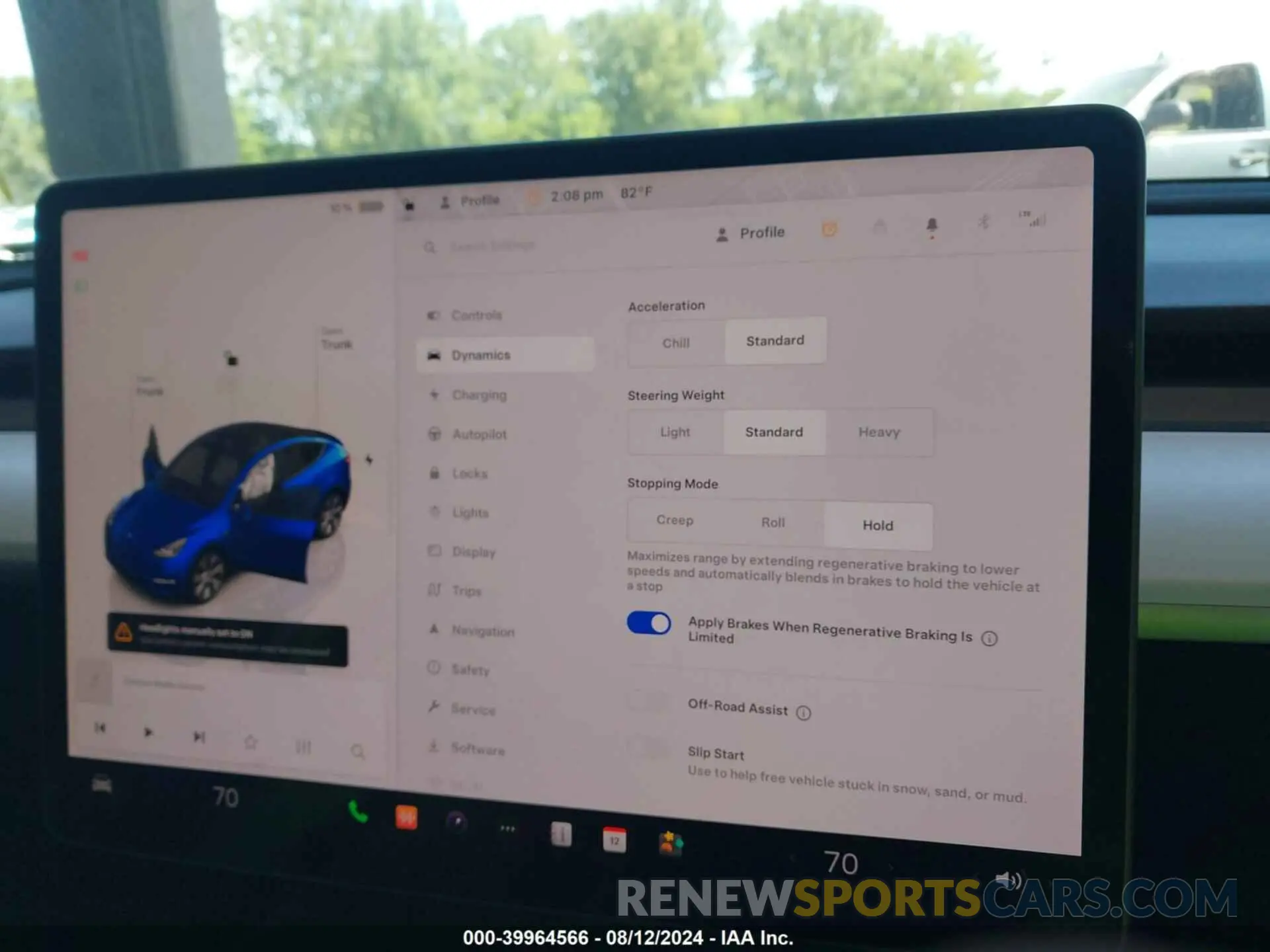 18 Photograph of a damaged car 7SAYGAEE6NF524256 TESLA MODEL Y 2022
