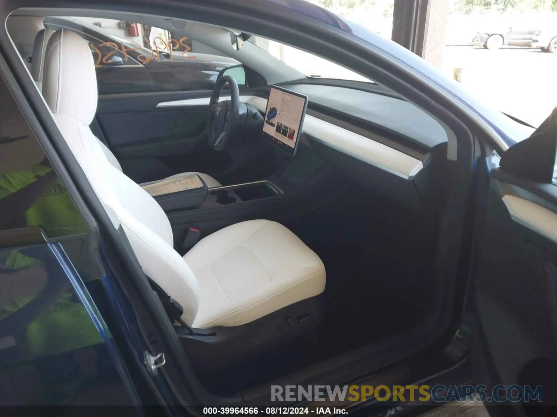 5 Photograph of a damaged car 7SAYGAEE6NF524256 TESLA MODEL Y 2022