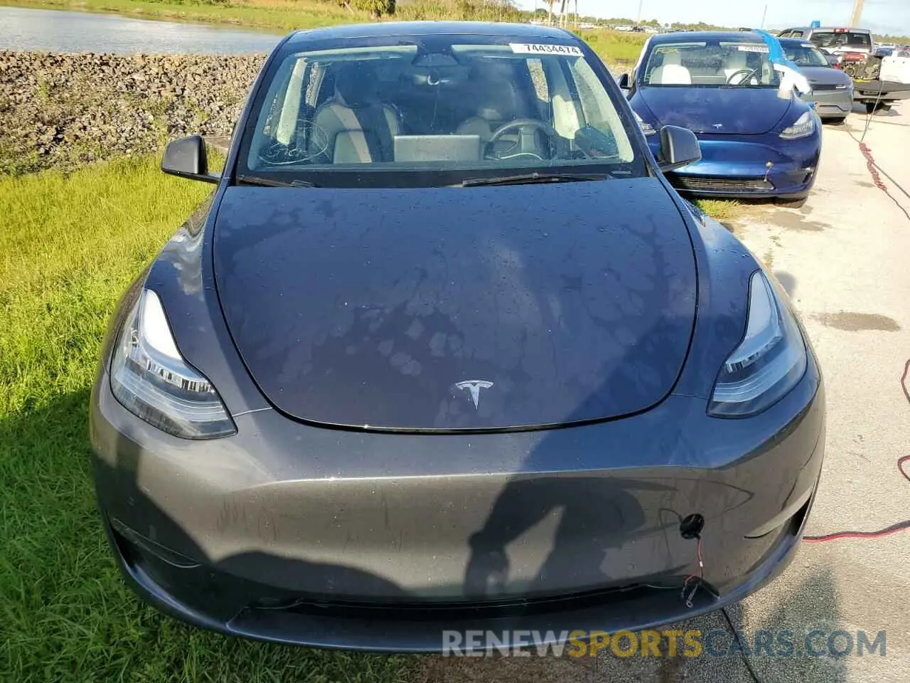 5 Photograph of a damaged car 7SAYGAEE6NF576132 TESLA MODEL Y 2022