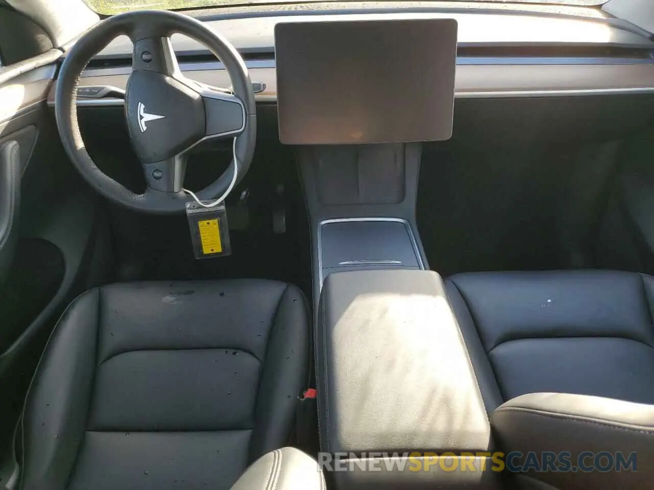 8 Photograph of a damaged car 7SAYGAEE6NF576132 TESLA MODEL Y 2022