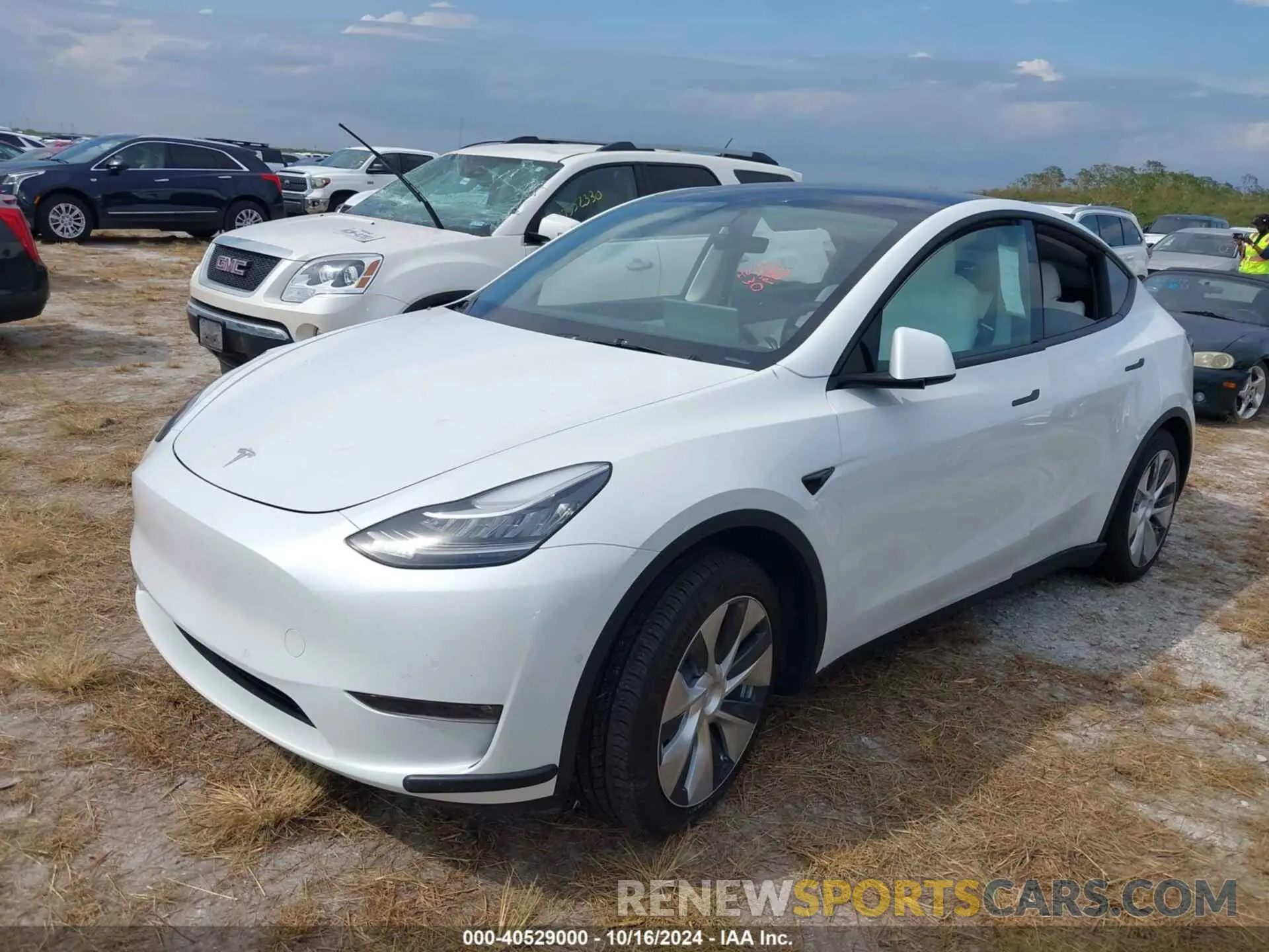 2 Photograph of a damaged car 7SAYGAEE7NF339651 TESLA MODEL Y 2022
