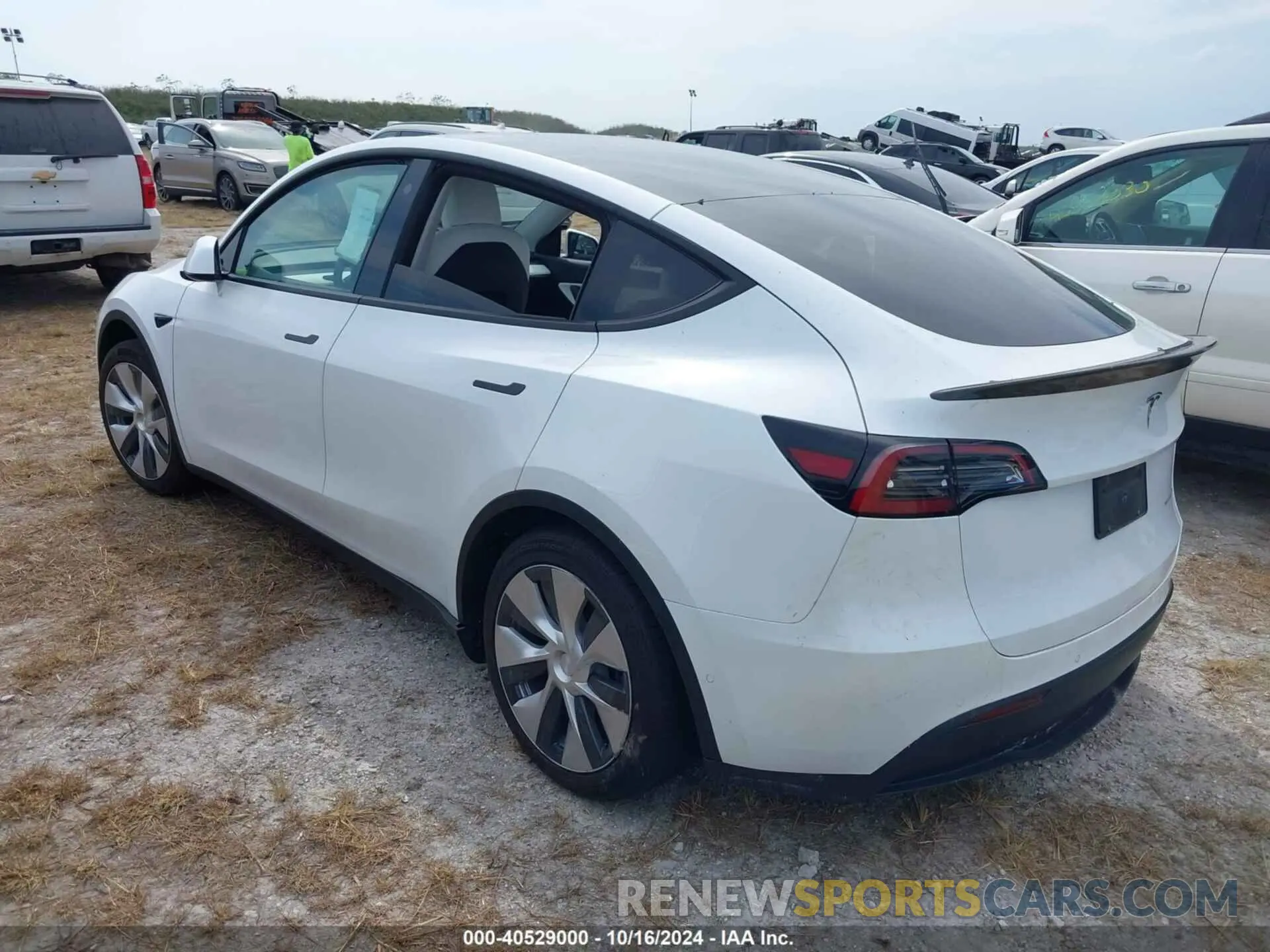 3 Photograph of a damaged car 7SAYGAEE7NF339651 TESLA MODEL Y 2022