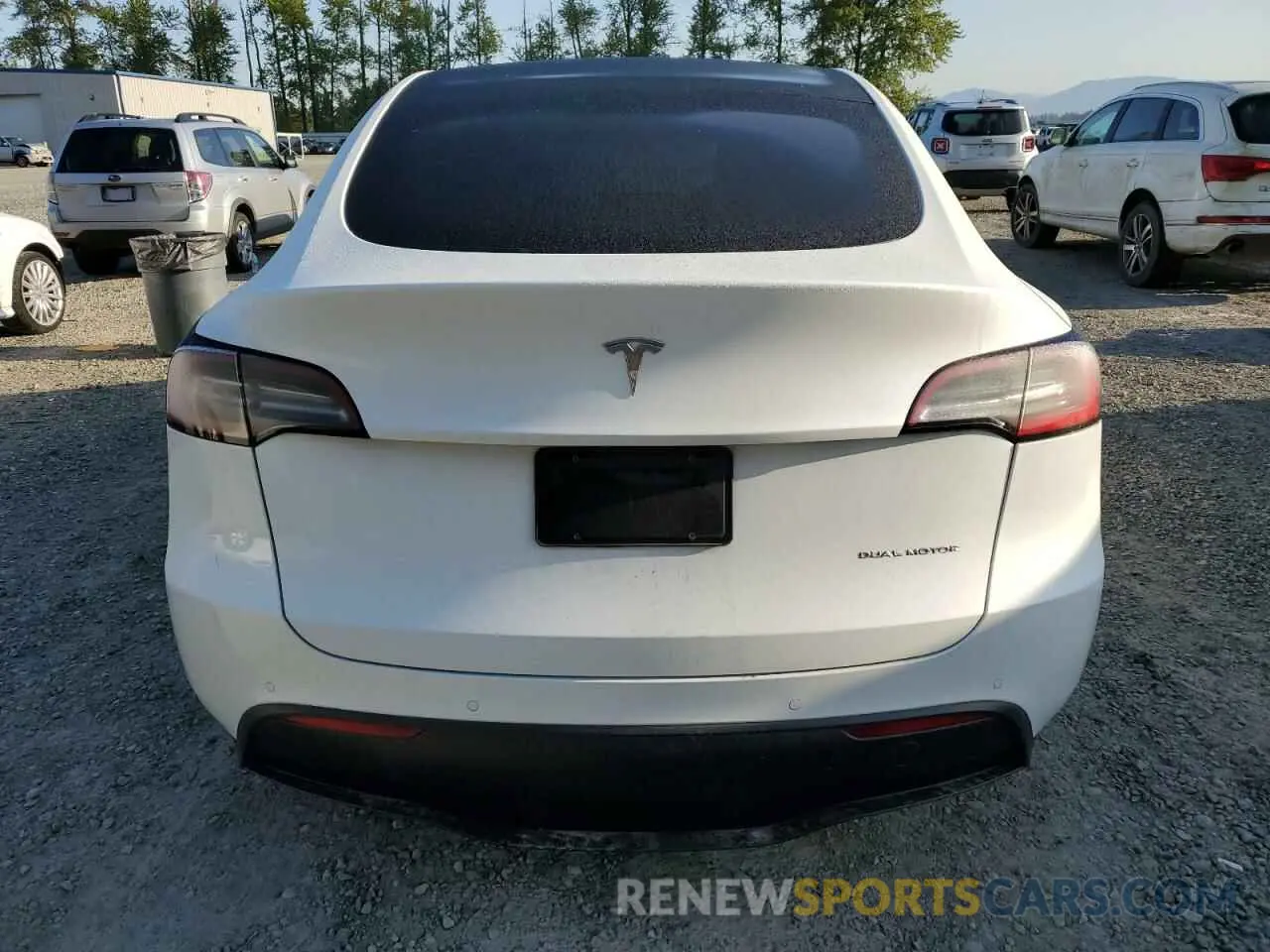 6 Photograph of a damaged car 7SAYGAEE7NF376795 TESLA MODEL Y 2022