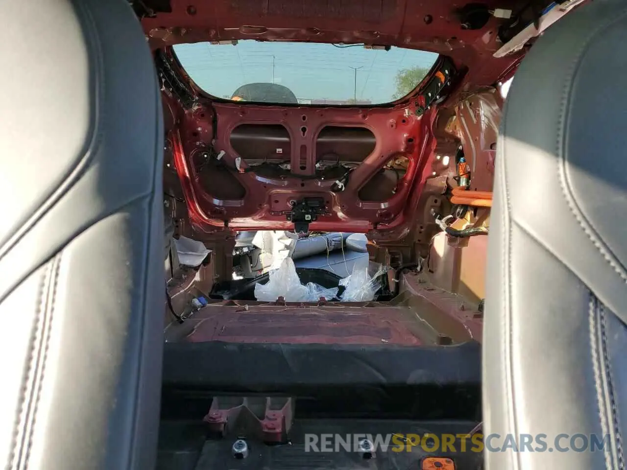 10 Photograph of a damaged car 7SAYGAEE7NF553541 TESLA MODEL Y 2022