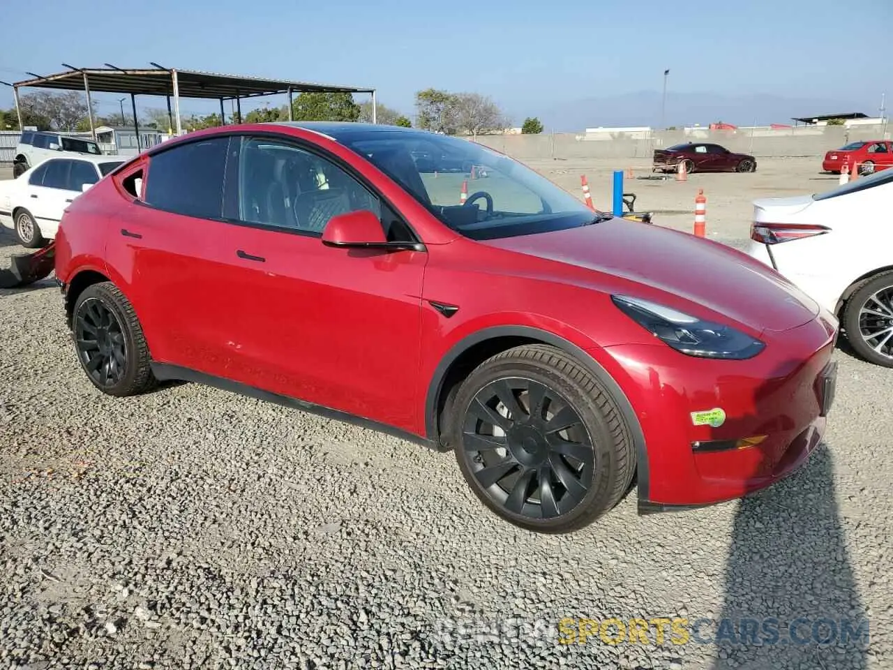 4 Photograph of a damaged car 7SAYGAEE7NF553541 TESLA MODEL Y 2022