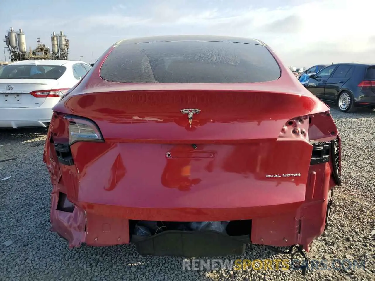 6 Photograph of a damaged car 7SAYGAEE7NF553541 TESLA MODEL Y 2022