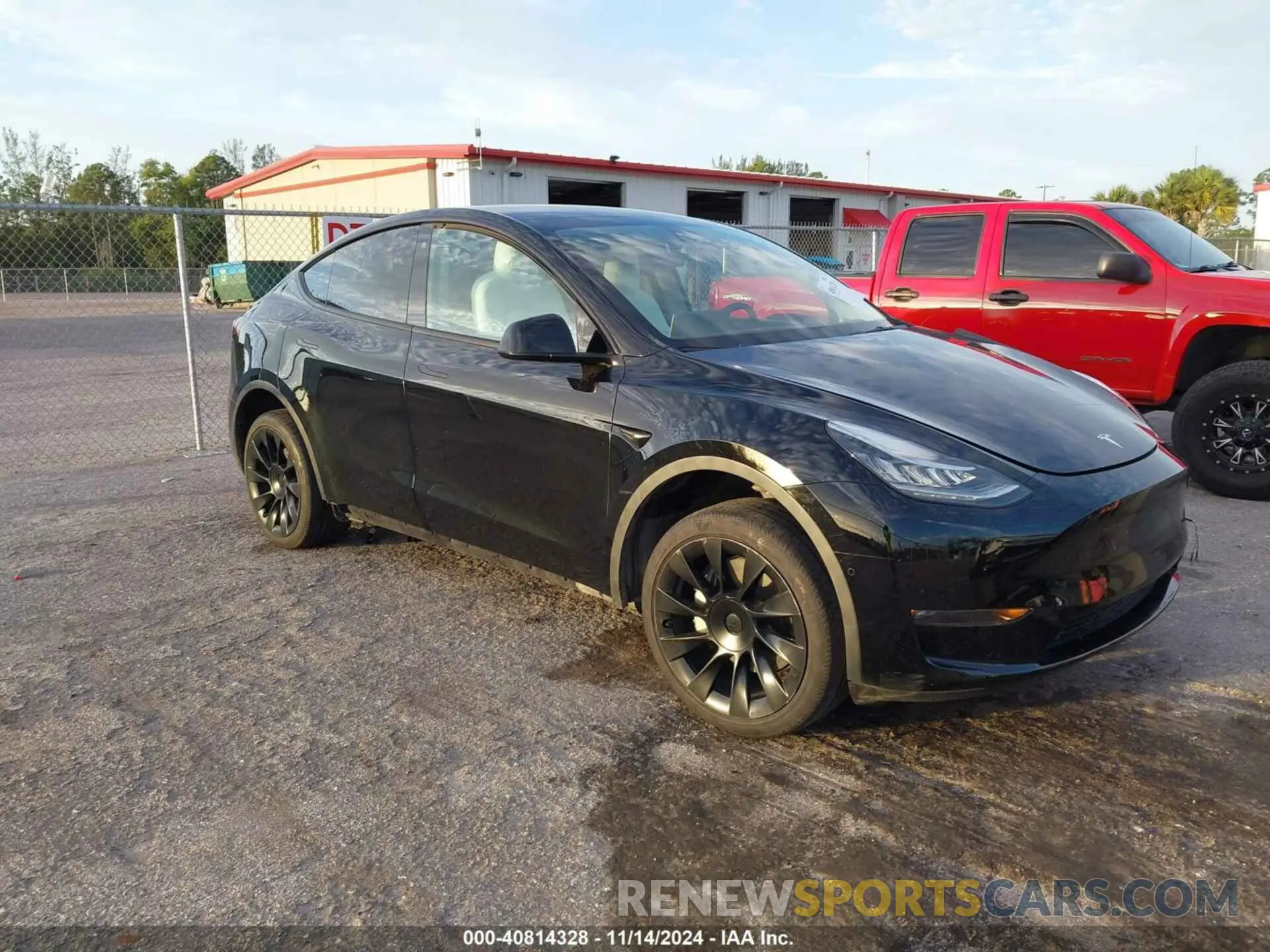 1 Photograph of a damaged car 7SAYGAEE8NF428841 TESLA MODEL Y 2022