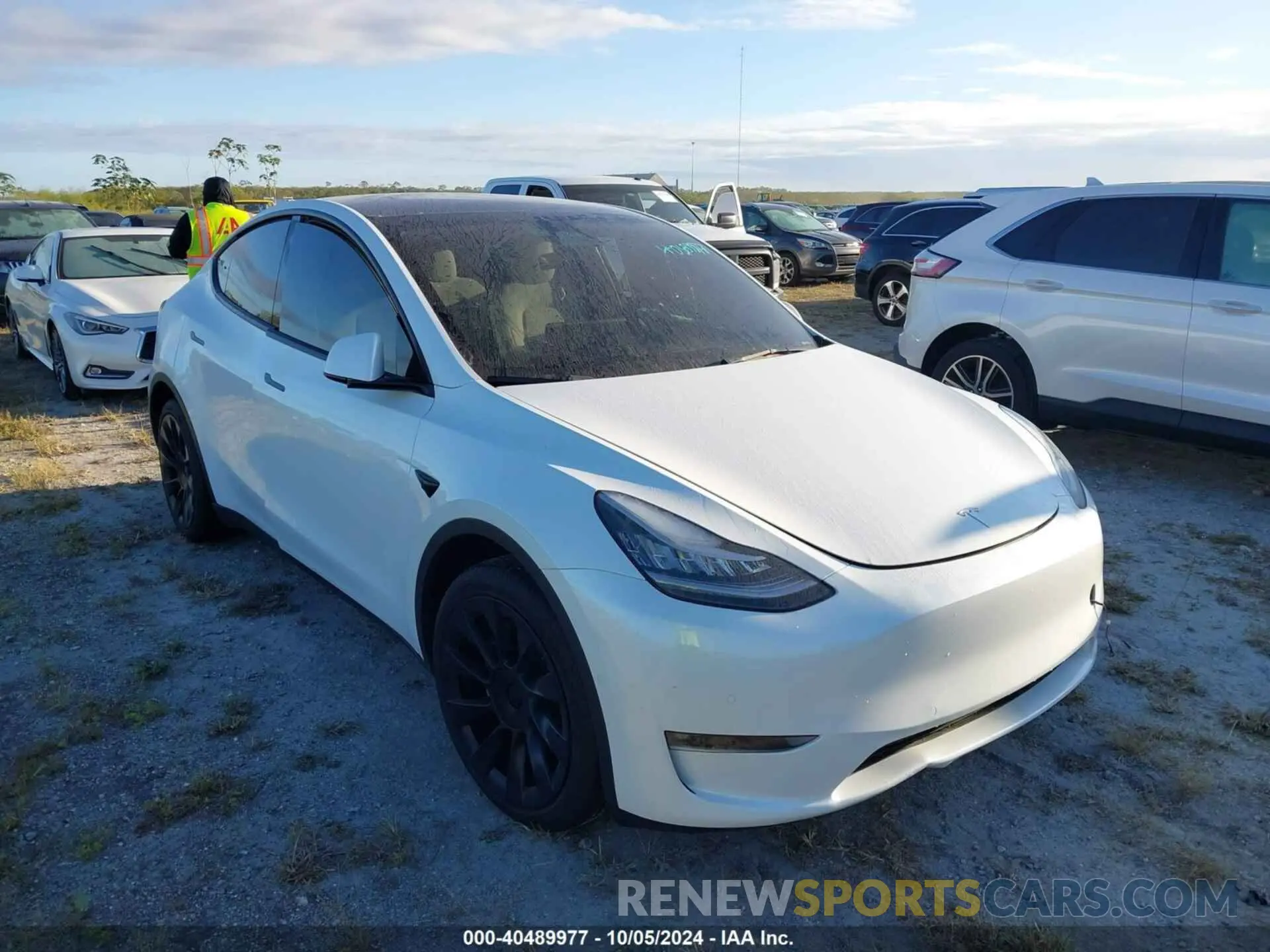1 Photograph of a damaged car 7SAYGAEE8NF468529 TESLA MODEL Y 2022