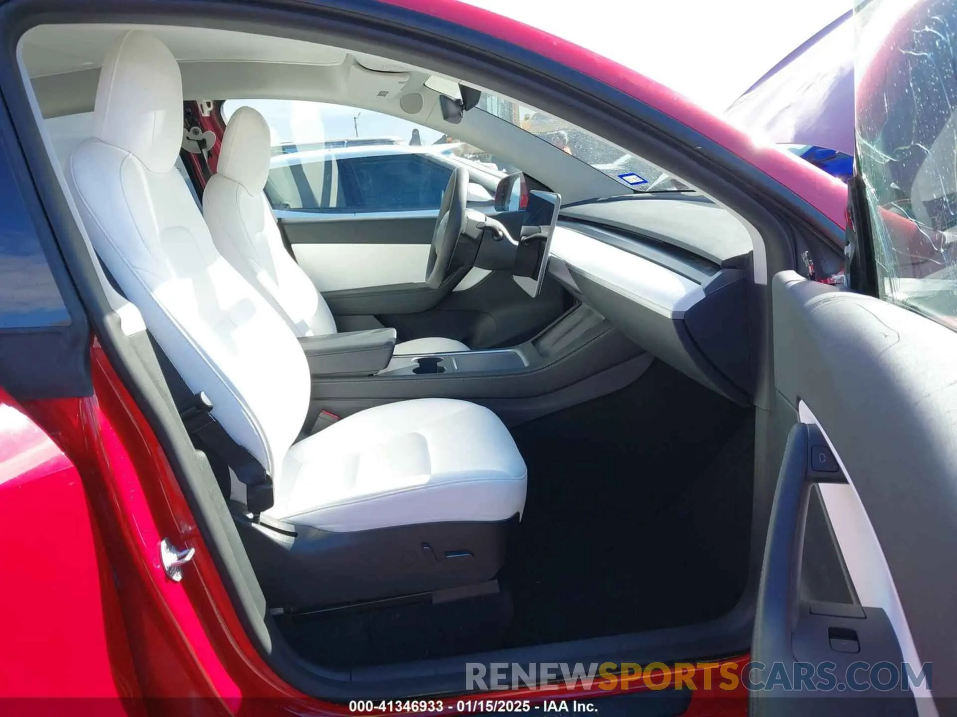 5 Photograph of a damaged car 7SAYGAEE8NF506843 TESLA MODEL Y 2022