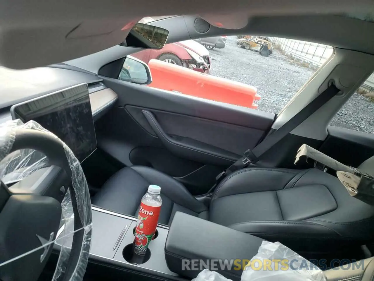 9 Photograph of a damaged car 7SAYGAEE8NF508589 TESLA MODEL Y 2022