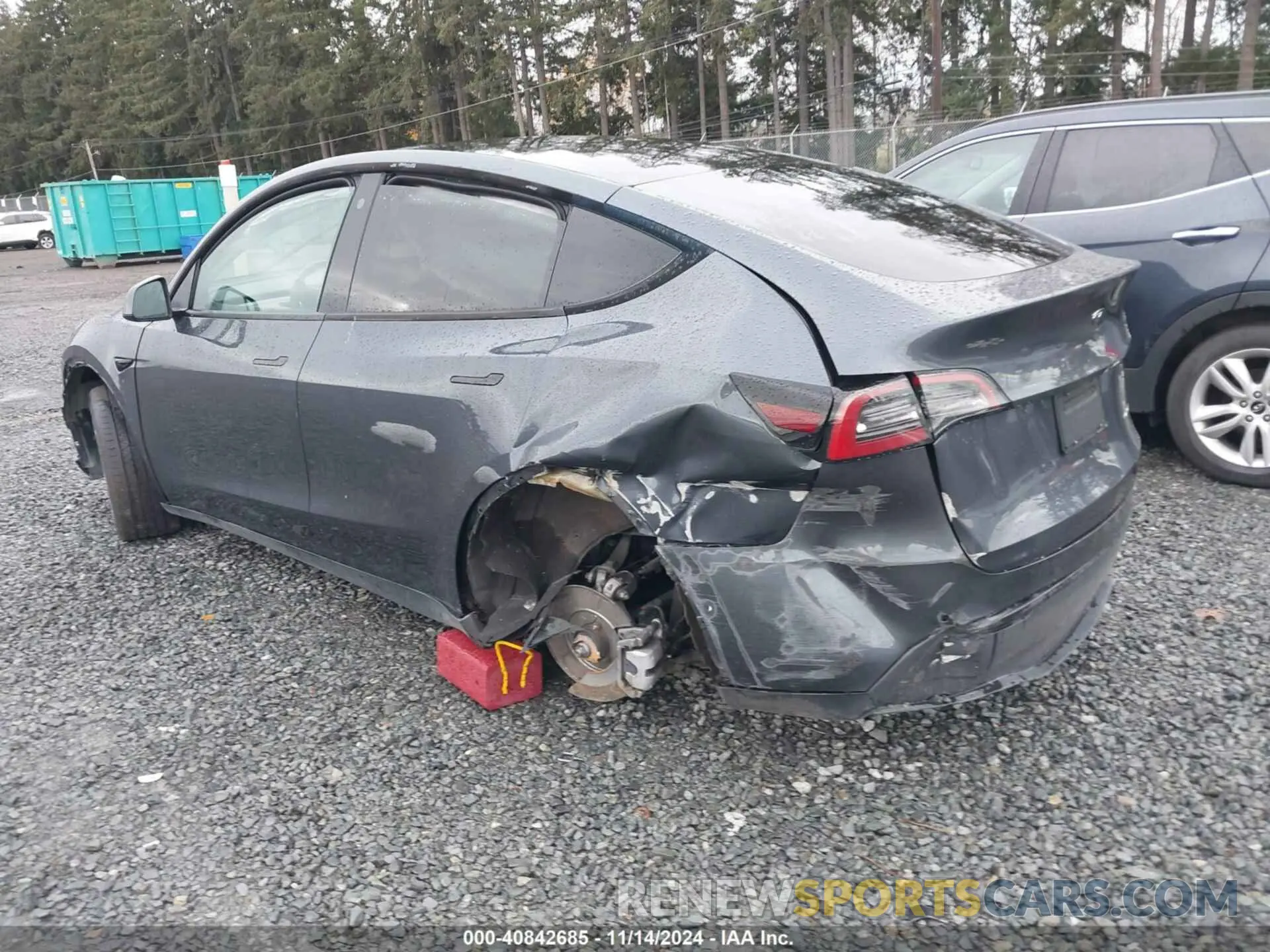 3 Photograph of a damaged car 7SAYGAEE8NF570624 TESLA MODEL Y 2022