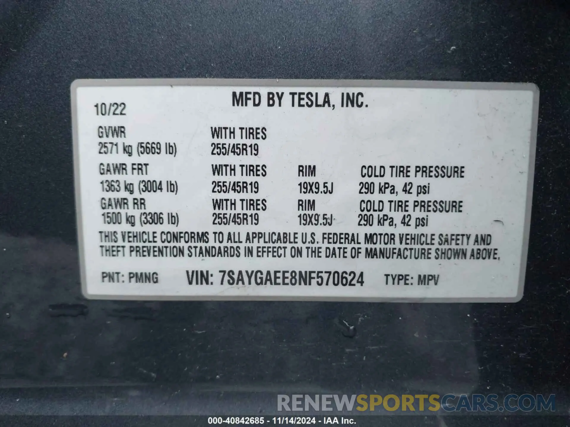 9 Photograph of a damaged car 7SAYGAEE8NF570624 TESLA MODEL Y 2022