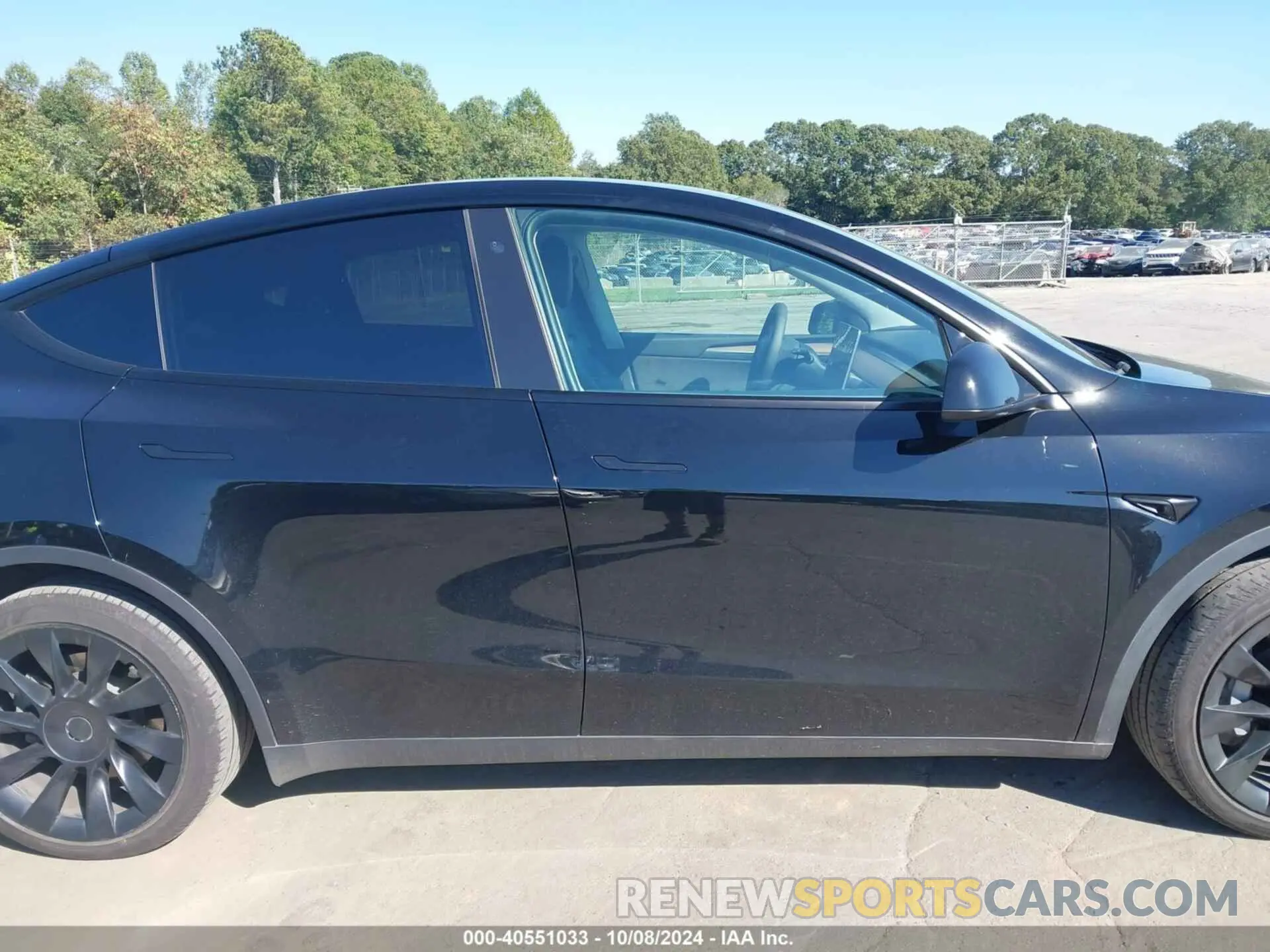13 Photograph of a damaged car 7SAYGAEE8NF574463 TESLA MODEL Y 2022