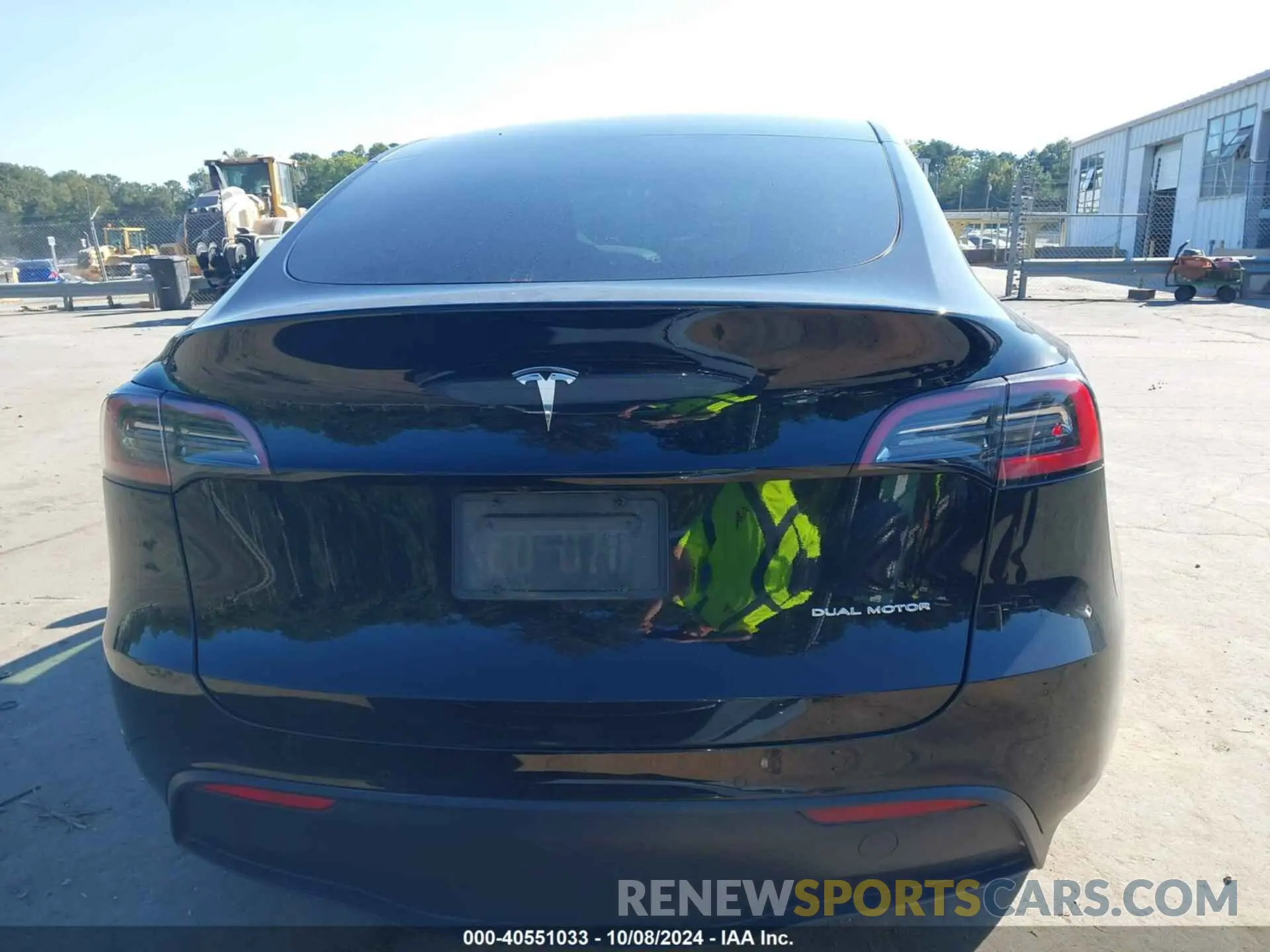 16 Photograph of a damaged car 7SAYGAEE8NF574463 TESLA MODEL Y 2022