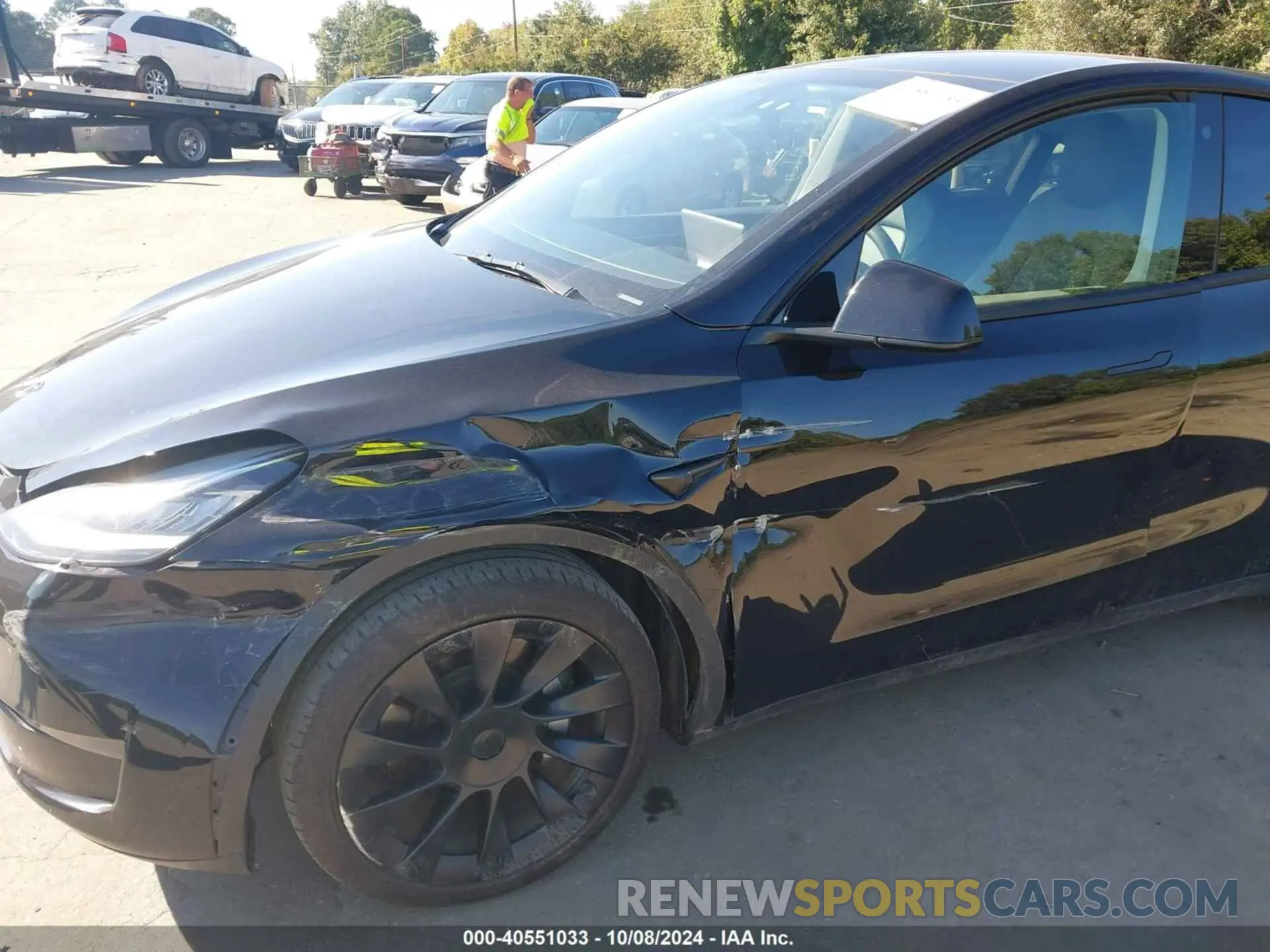 6 Photograph of a damaged car 7SAYGAEE8NF574463 TESLA MODEL Y 2022
