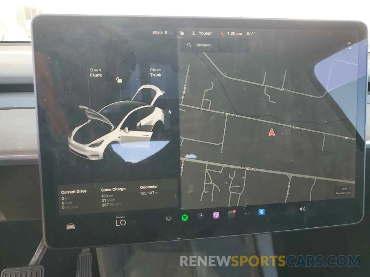 9 Photograph of a damaged car 7SAYGAEE9NF352658 TESLA MODEL Y 2022