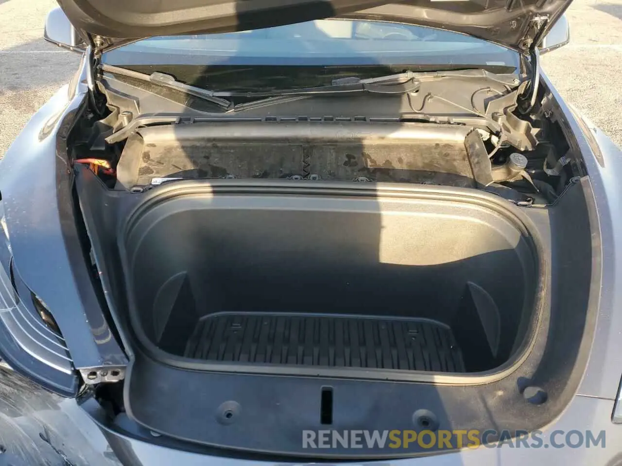 14 Photograph of a damaged car 7SAYGAEE9NF366382 TESLA MODEL Y 2022
