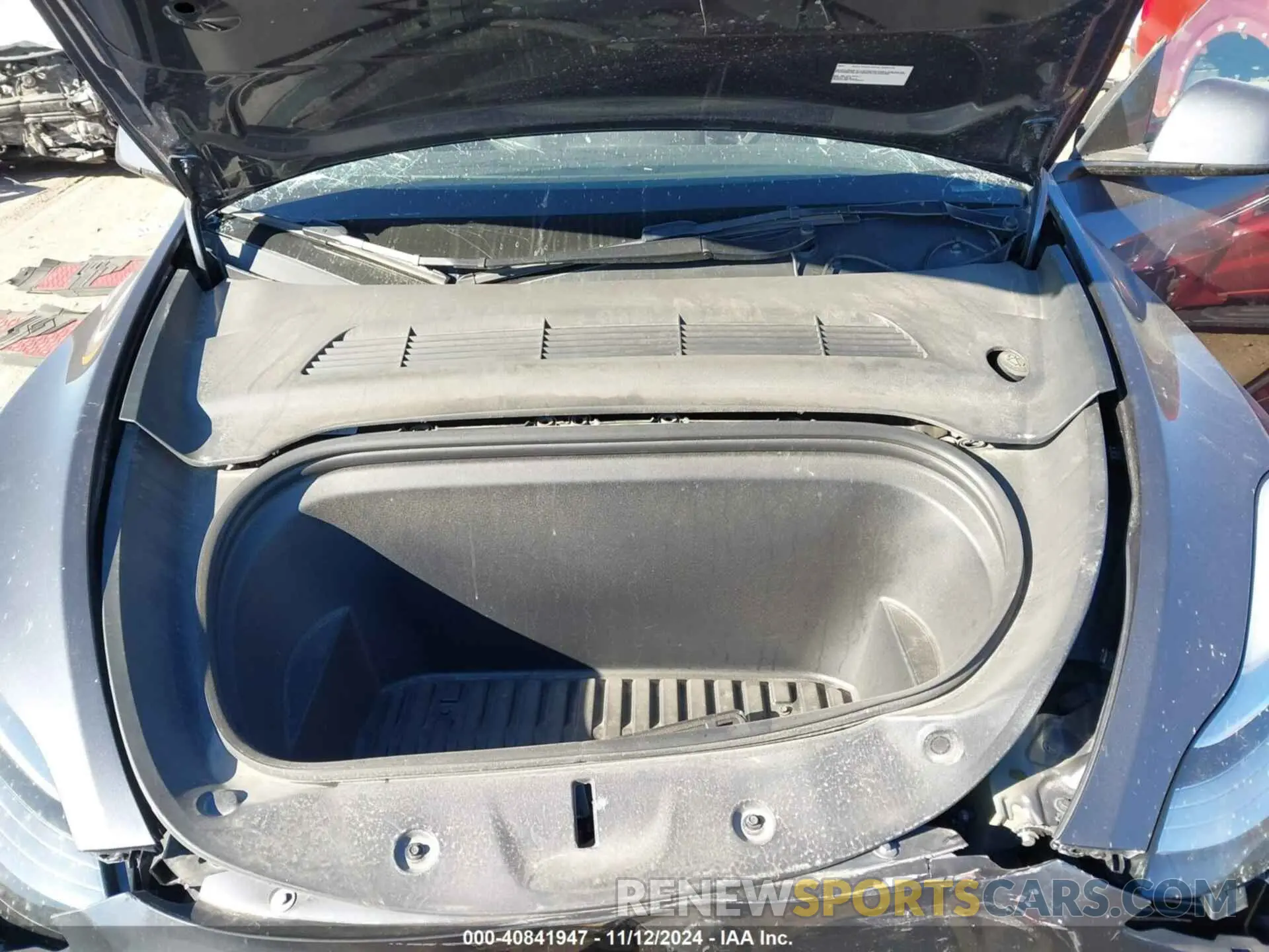 10 Photograph of a damaged car 7SAYGAEE9NF398040 TESLA MODEL Y 2022