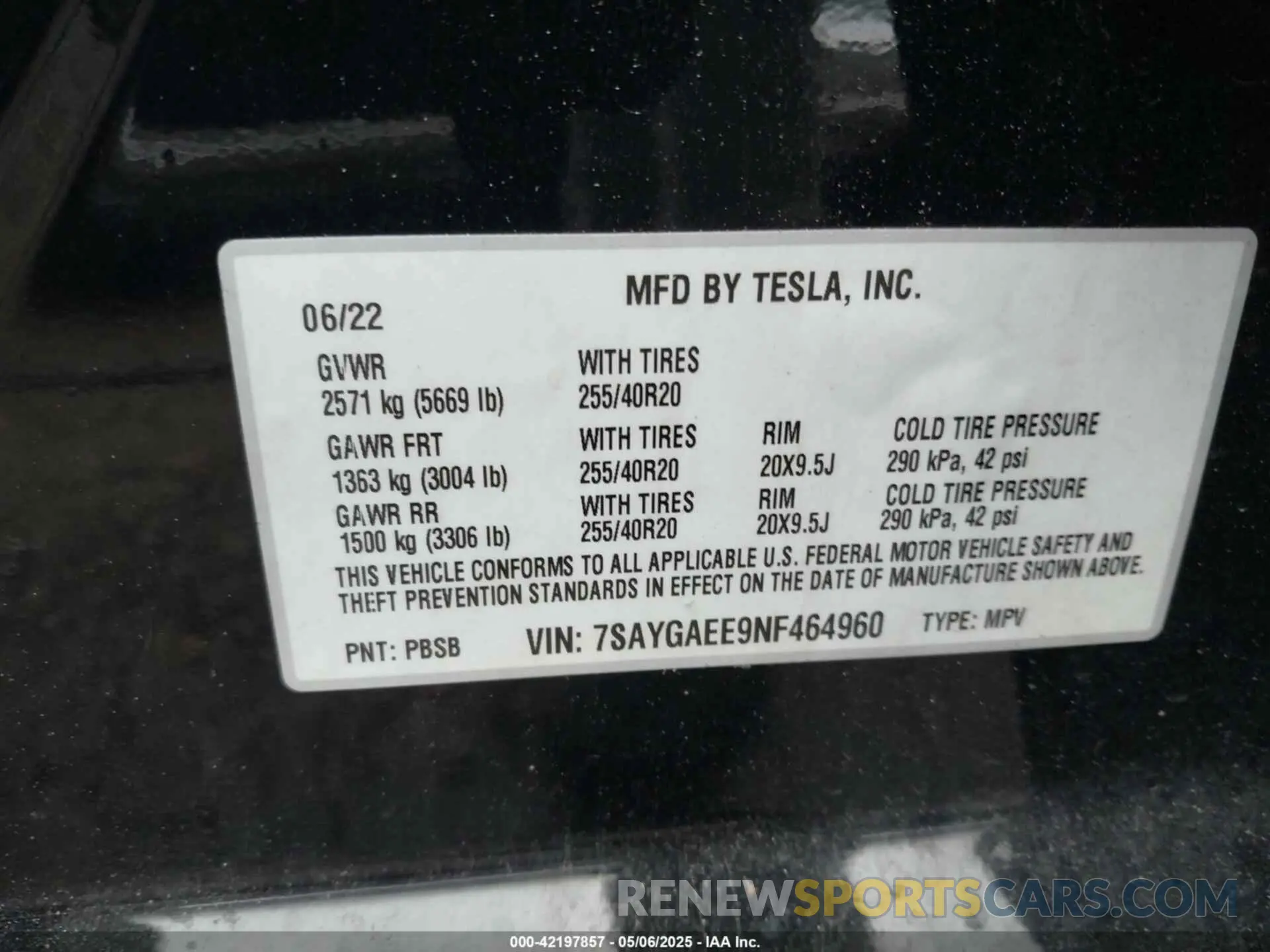 9 Photograph of a damaged car 7SAYGAEE9NF464960 TESLA MODEL Y 2022