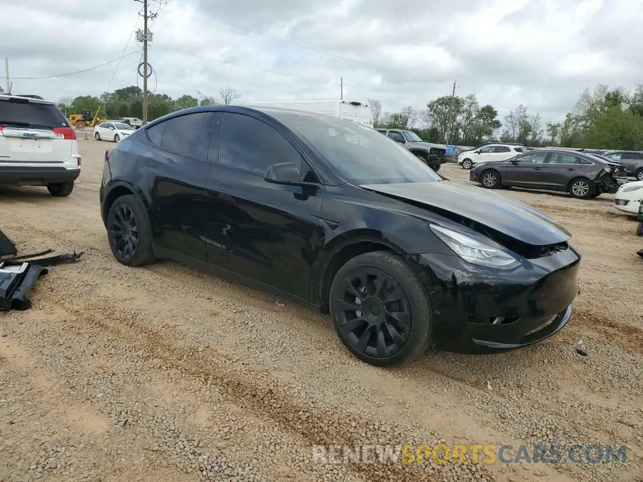 4 Photograph of a damaged car 7SAYGAEE9NF468927 TESLA MODEL Y 2022
