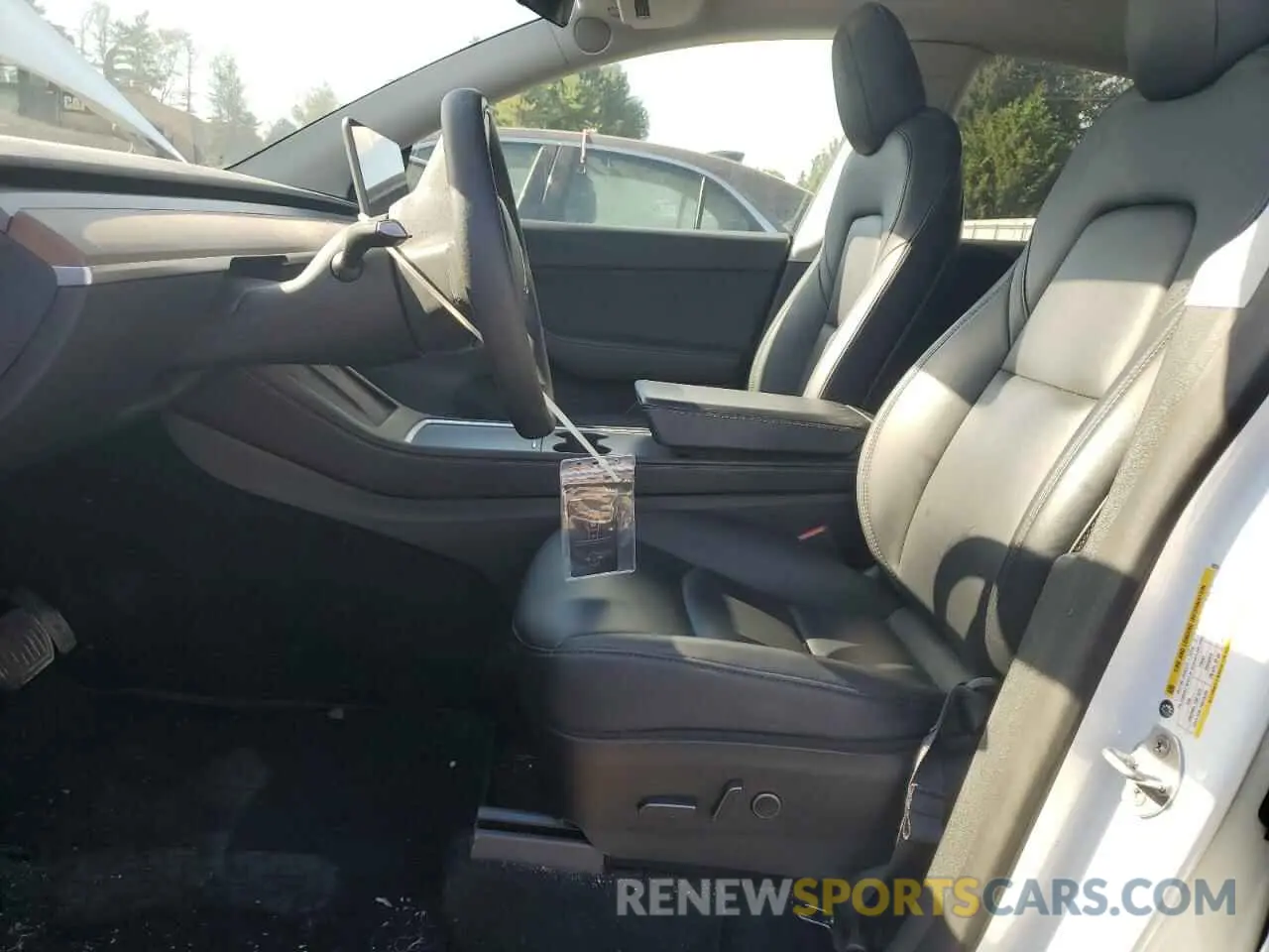 7 Photograph of a damaged car 7SAYGAEEXNF309334 TESLA MODEL Y 2022