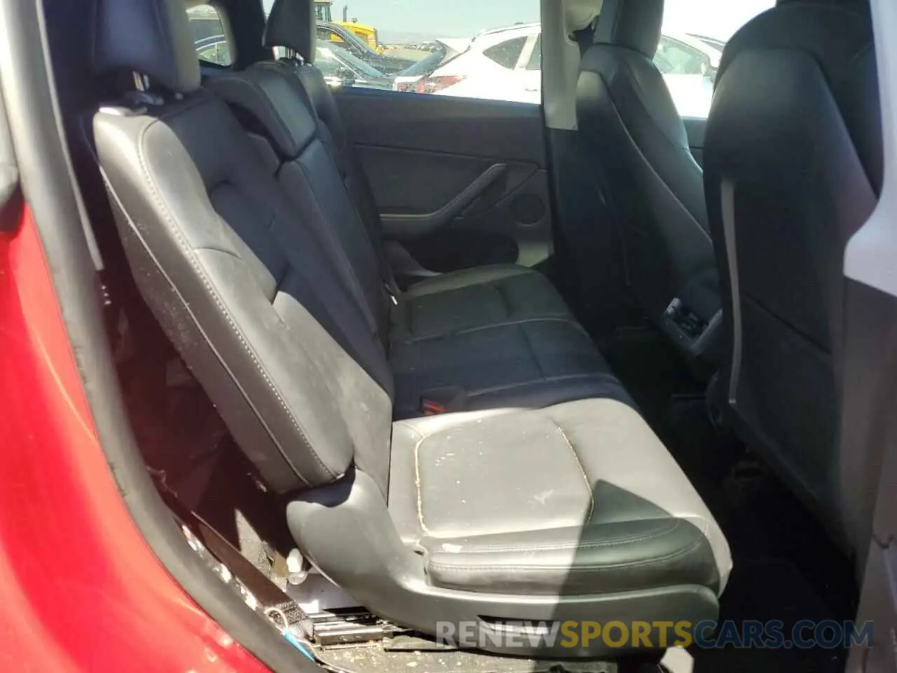 11 Photograph of a damaged car 7SAYGAEEXNF343208 TESLA MODEL Y 2022