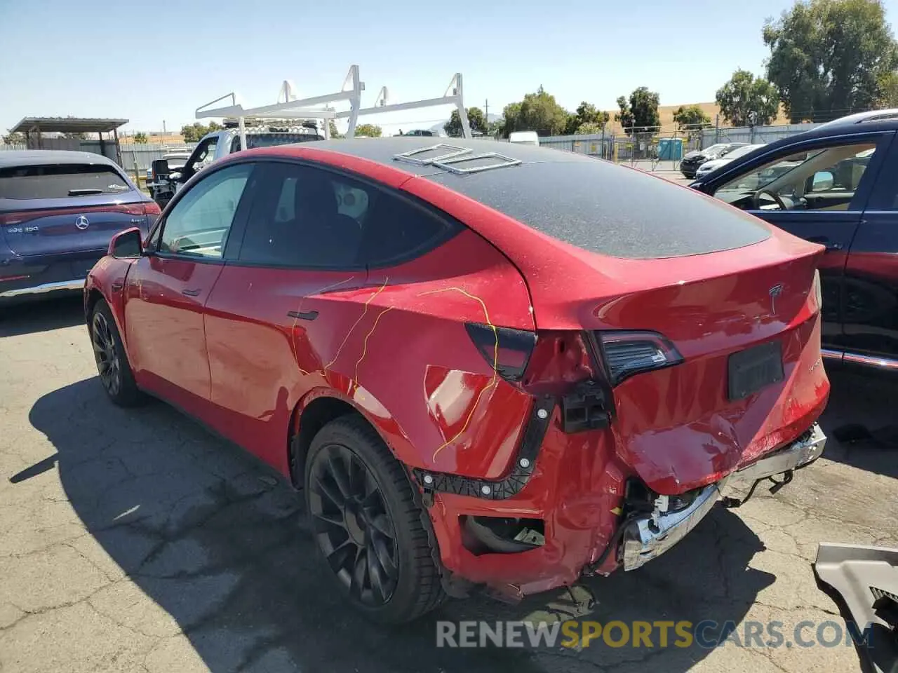 2 Photograph of a damaged car 7SAYGAEEXNF343208 TESLA MODEL Y 2022