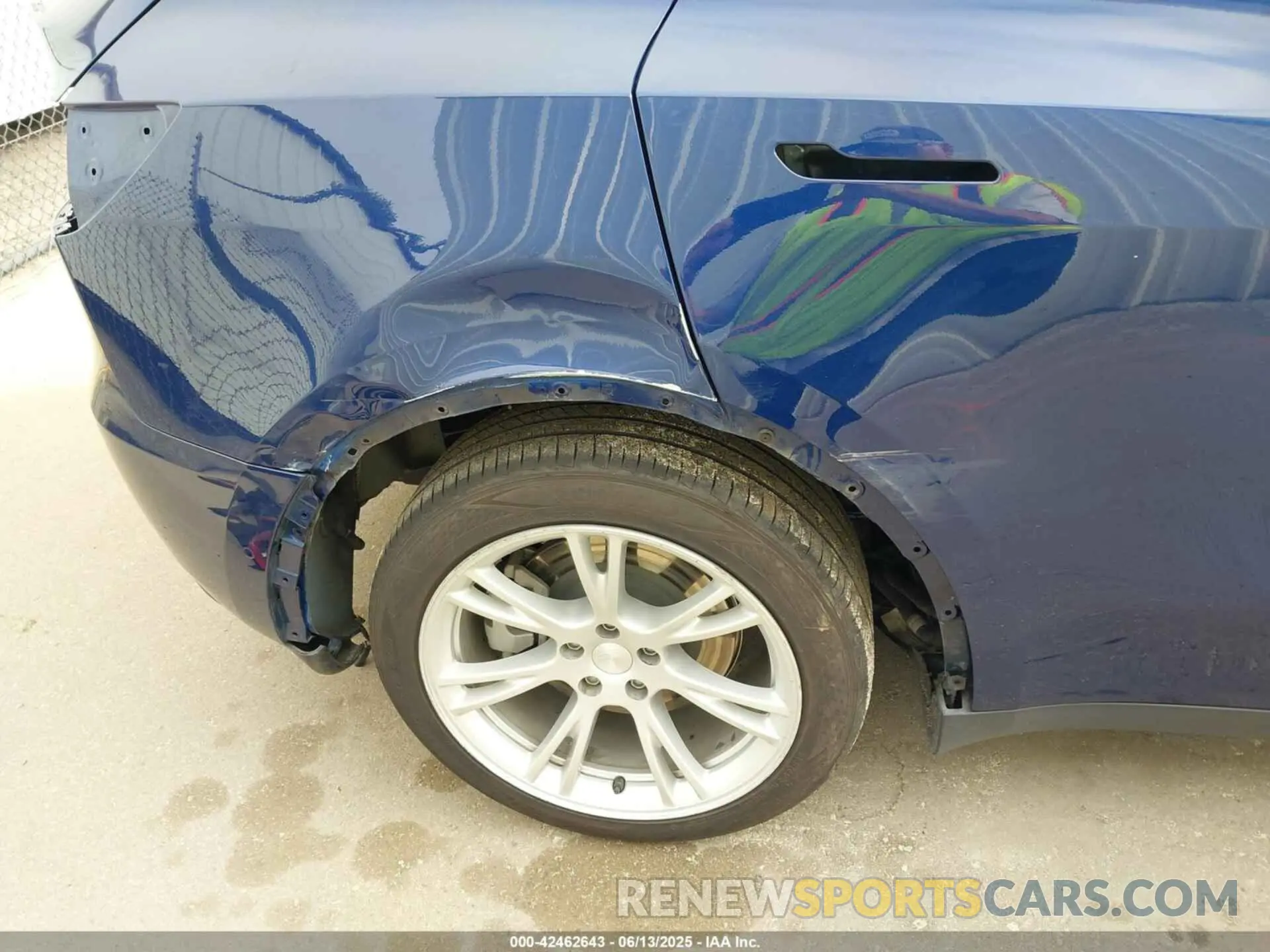 20 Photograph of a damaged car 7SAYGAEEXNF363300 TESLA MODEL Y 2022