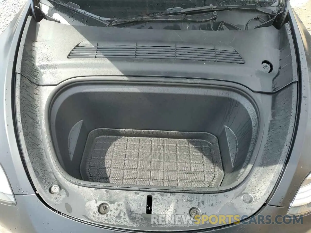 12 Photograph of a damaged car 7SAYGAEEXNF429618 TESLA MODEL Y 2022
